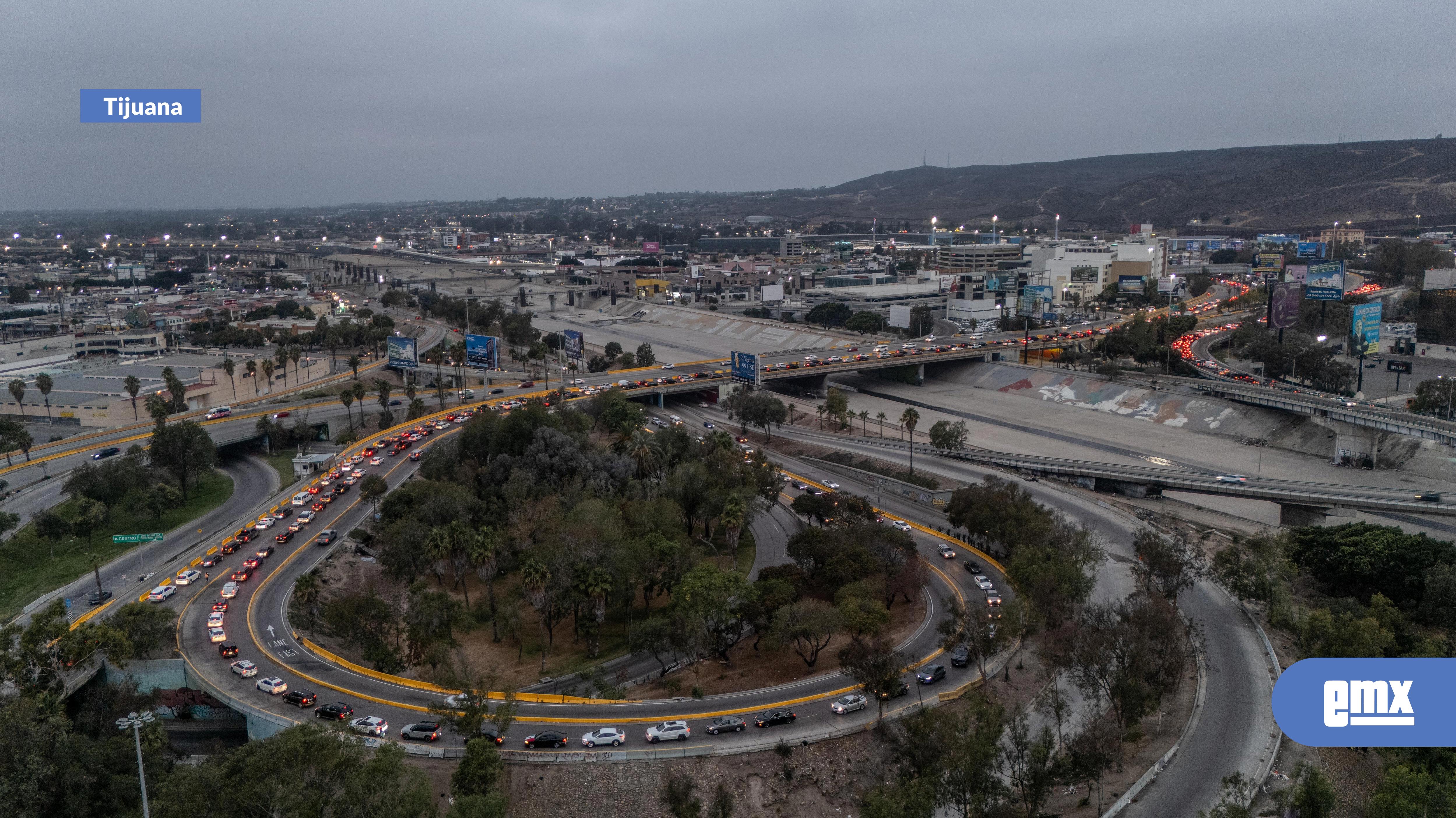 EMX-Cruce-fronterizo-de-San-Ysidro