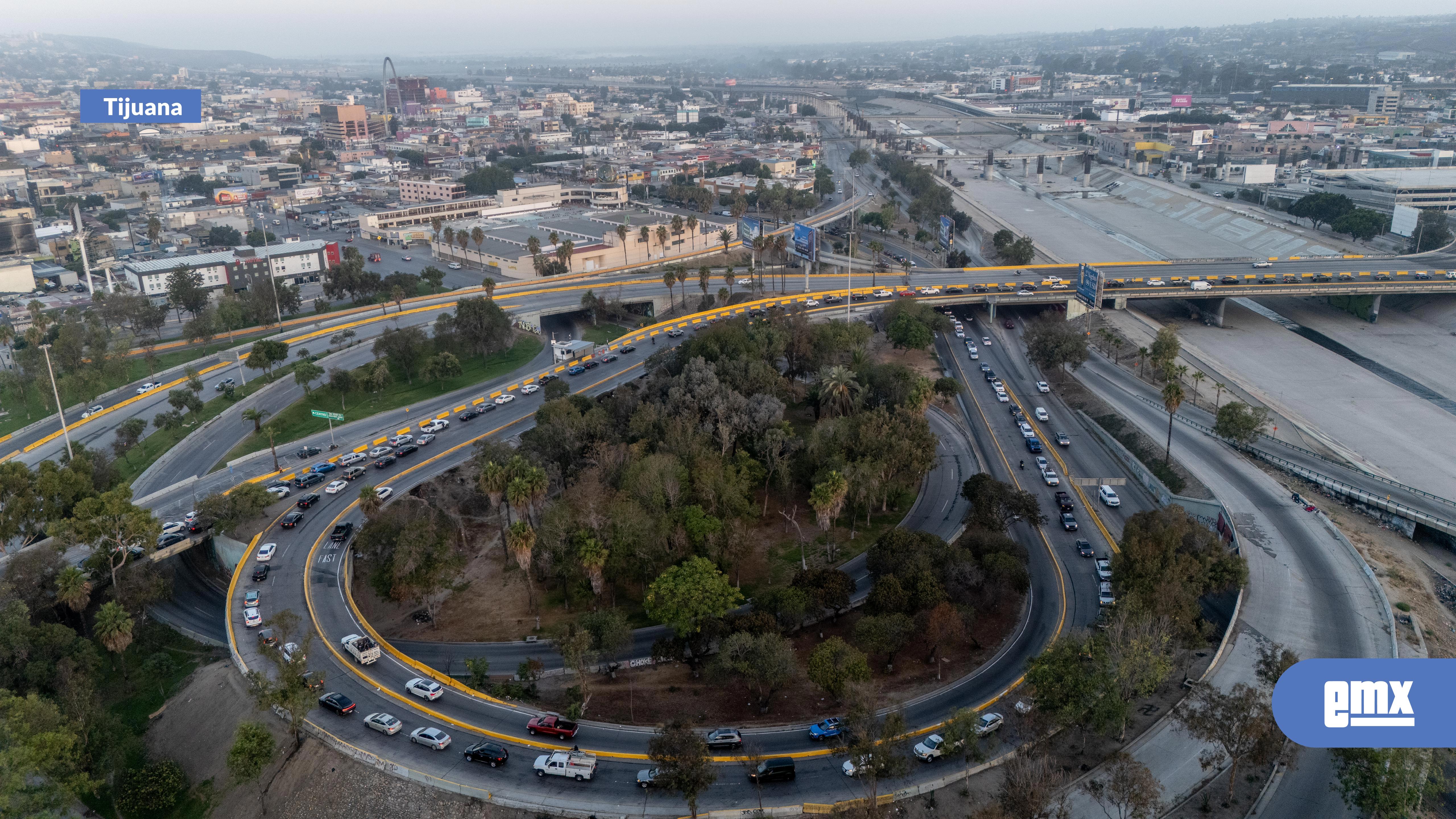 EMX-Cruce-fronterizo-de-San-Ysidro