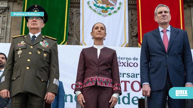 EMX-CLAUDIA-SHEINBAUM-PARDO..-encabezó-el-Desfile-Cívico-Militar-por-el-215-Aniversario-de-la-Independencia