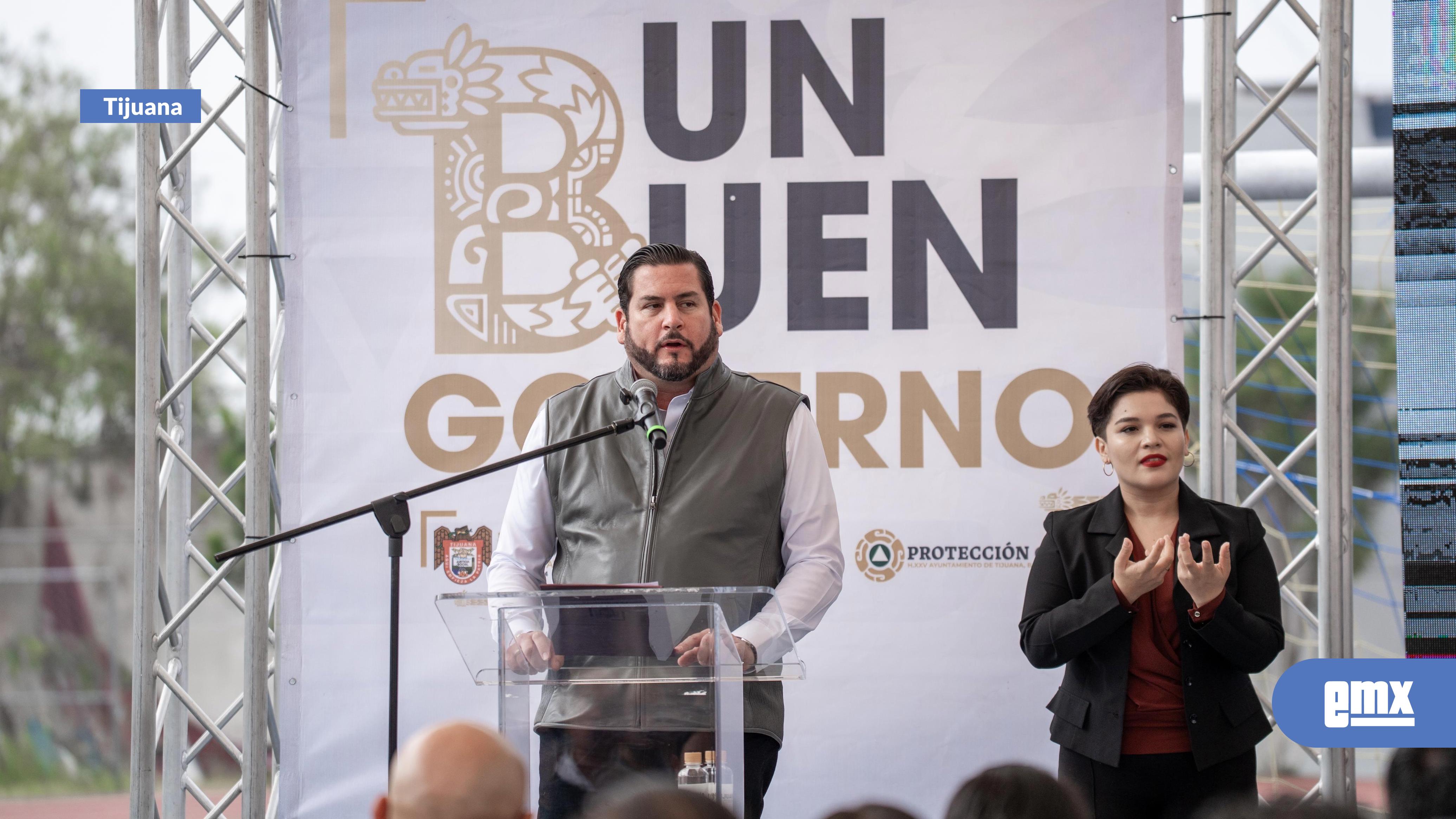 EMX-Encabeza-Ismael-Burgueño-acto-protocolario-del-Día-Nacional-de-Protección-Civil