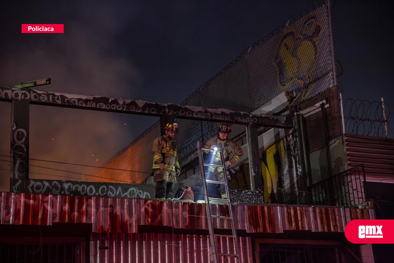 EMX-Incendio-en-locales-abandonados-de-la-colonia-Madero