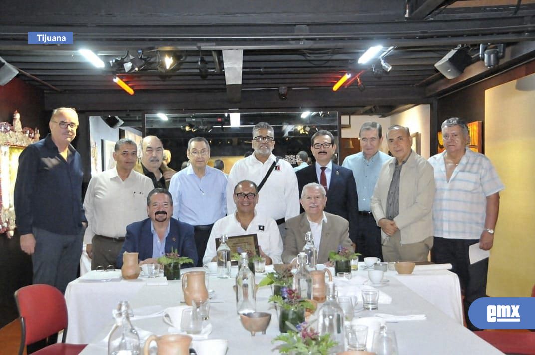 EMX-La-Caja-Galería-impulsa-programas-culturales-y-becas-para-adultos-mayores-en-Tijuana