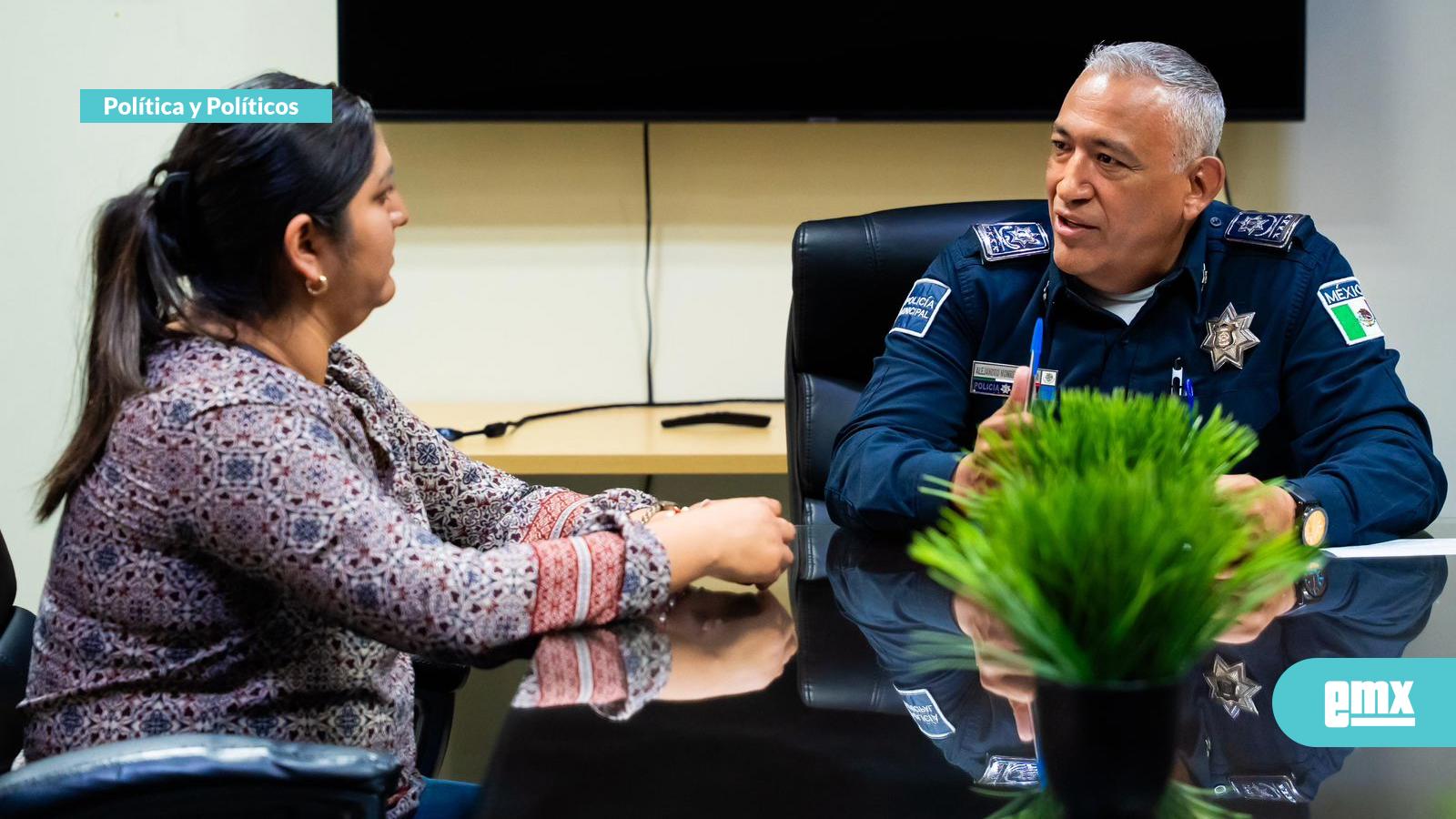 EMX-ALEJANDRO-MONREAL-NORIEGA...cumplen-pago-de-finiquito-a-viuda-de-policía