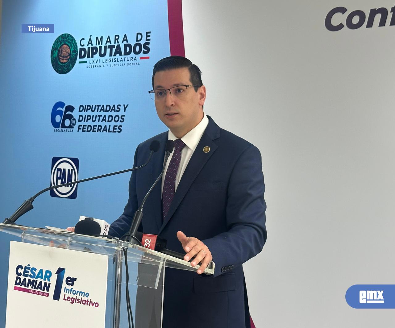EMX-Presenta-su-1er.-Informe-legislativo-el-diputado-federal-César-Damián-Retes