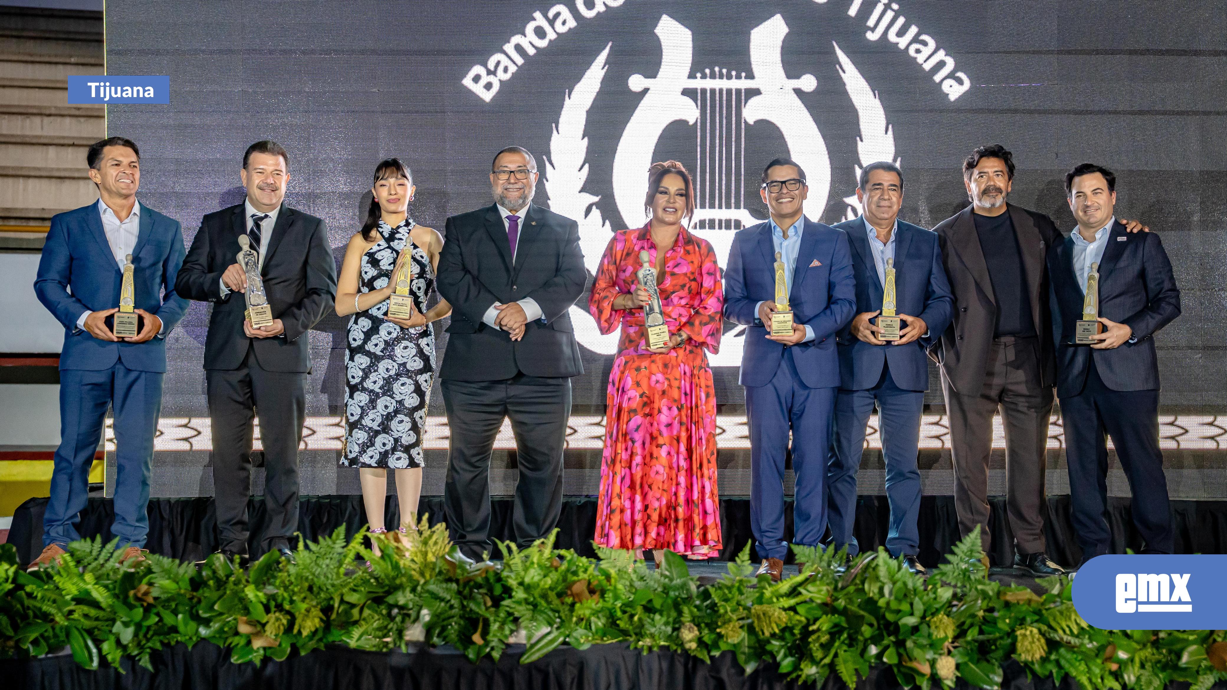 EMX-Reconocen-a-más-de-30-personalidades-en-el-Premio-al-Mérito-Turístico-XXXIV