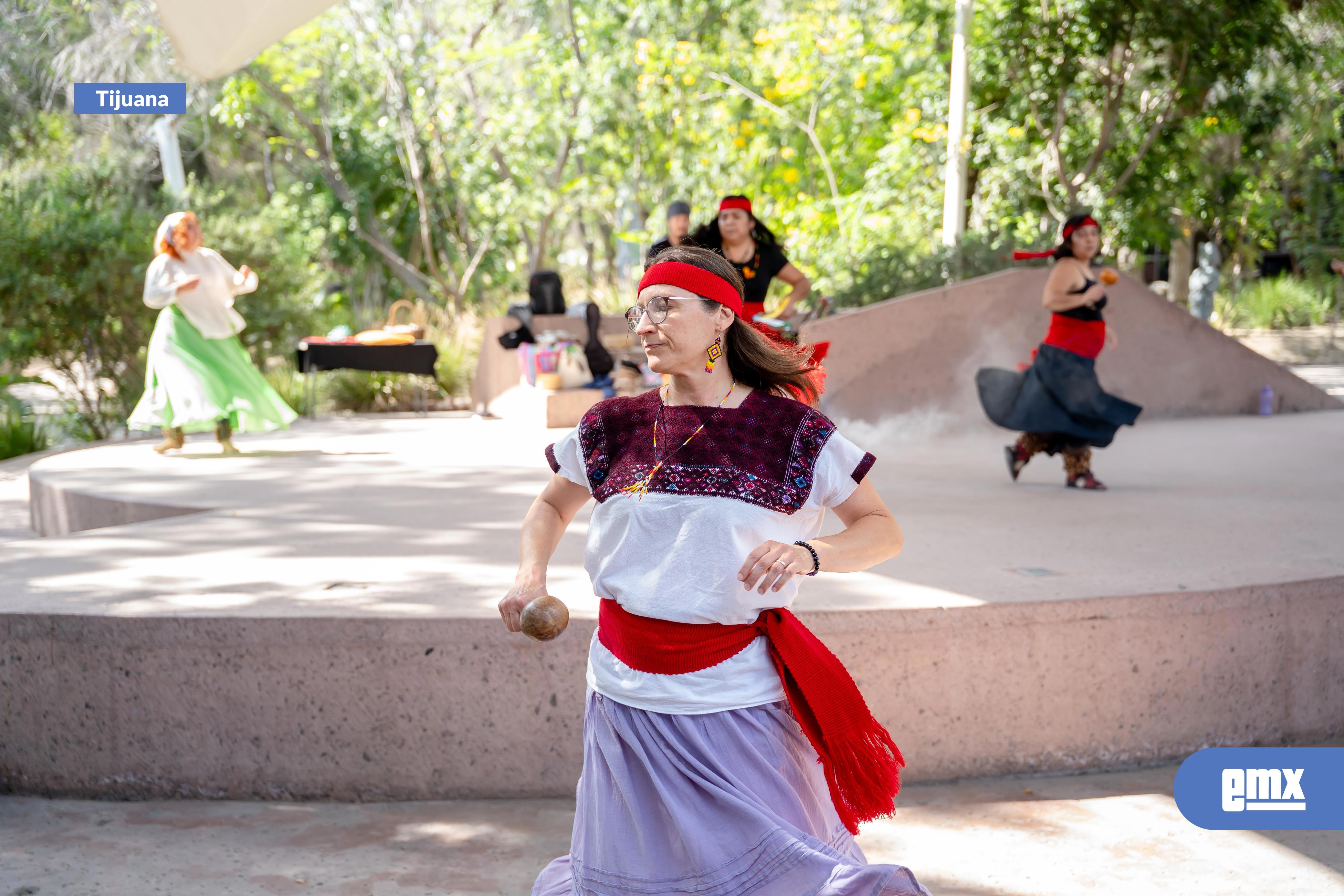 EMX-Xiuhtecuhtli-Danza-Conchera-comparte-tradición-y-energía-en-Tijuana