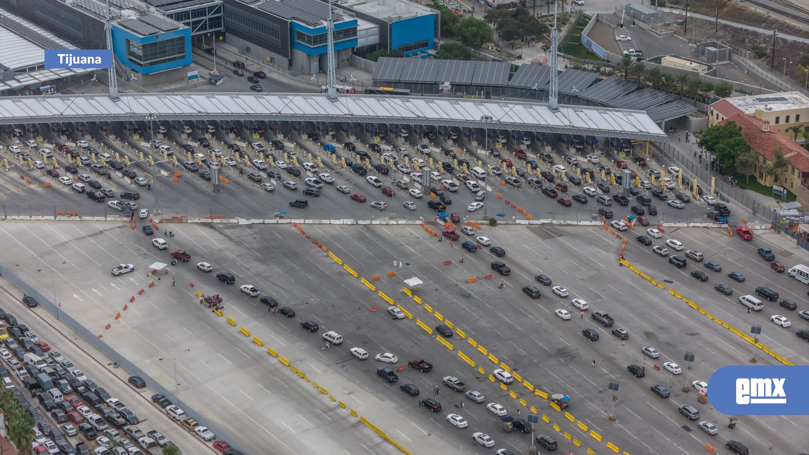 EMX-Cruce-fronterizo-de-San-Ysidro
