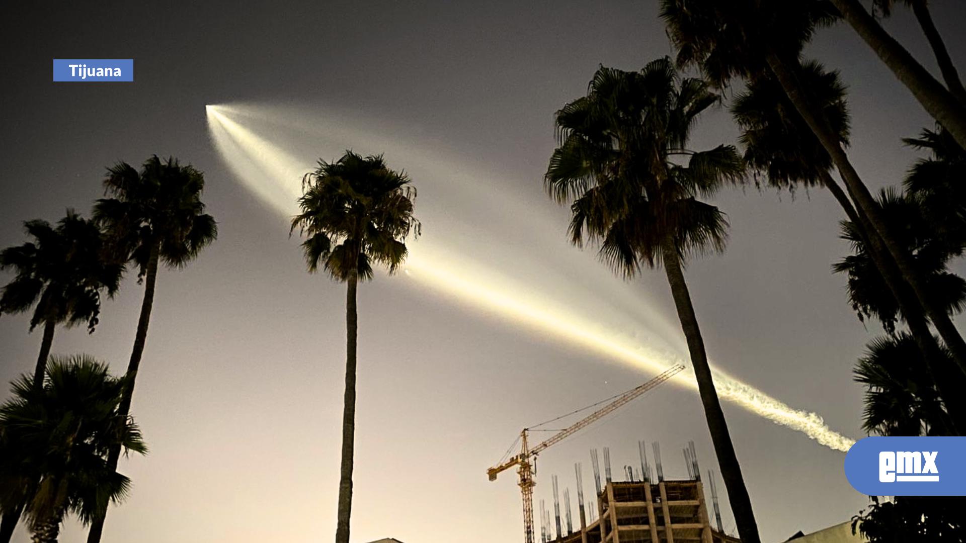 EMX-Falcon-9-ilumina-el-cielo-de-Tijuana-durante-su-lanzamiento