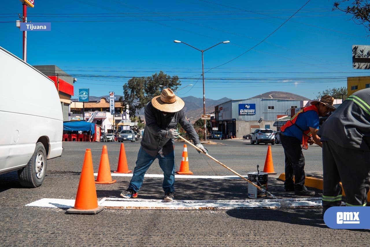 EMX-Transforma-Gobierno-Municipal-de-Tijuana-entornos-urbanos-con-jornadas-de-limpieza-y-mantenimiento-en-tres-delegaciones