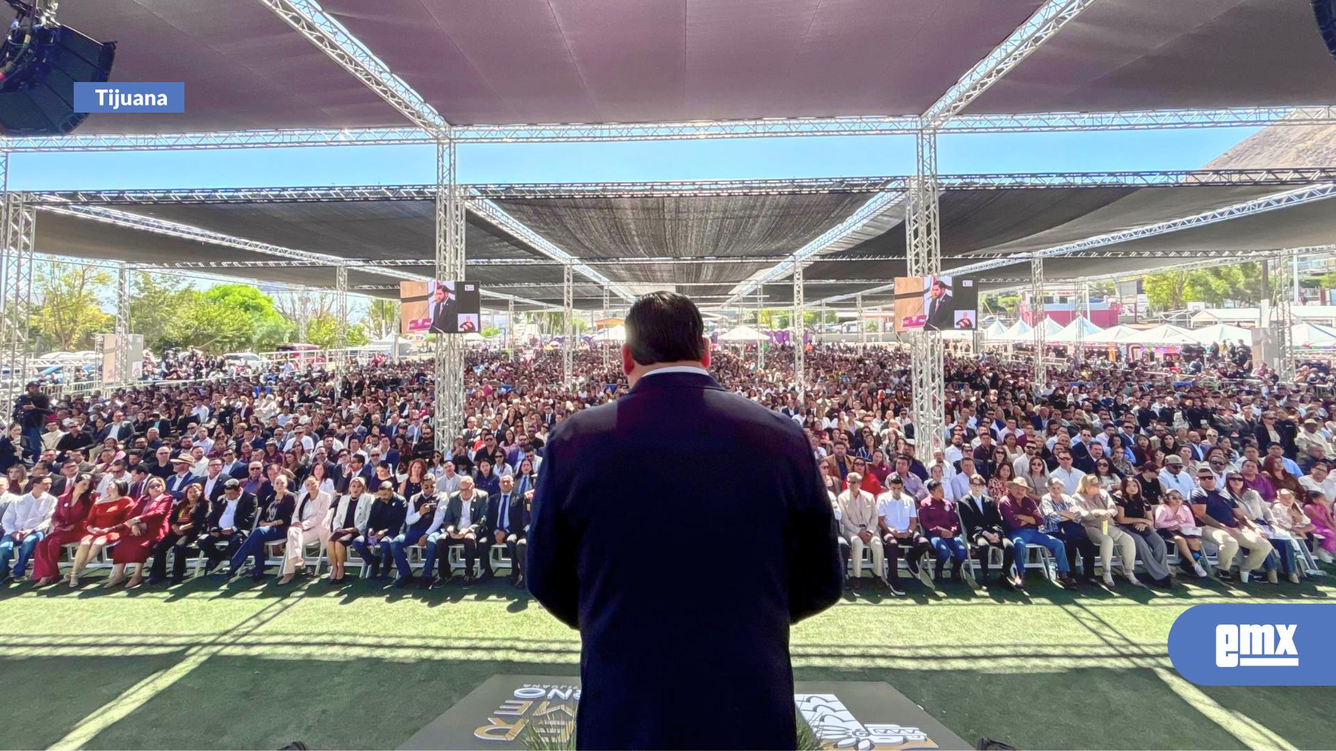 EMX-Rinde-Ismael-Burgueño-Ruiz-su-Primer-Informe-de-Gobierno-ante-las-y-los-tijuanenses