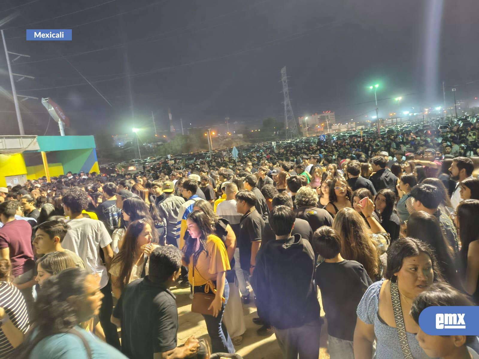 EMX-Genera concierto de Víctor Mendívil caos en fiestas del sol