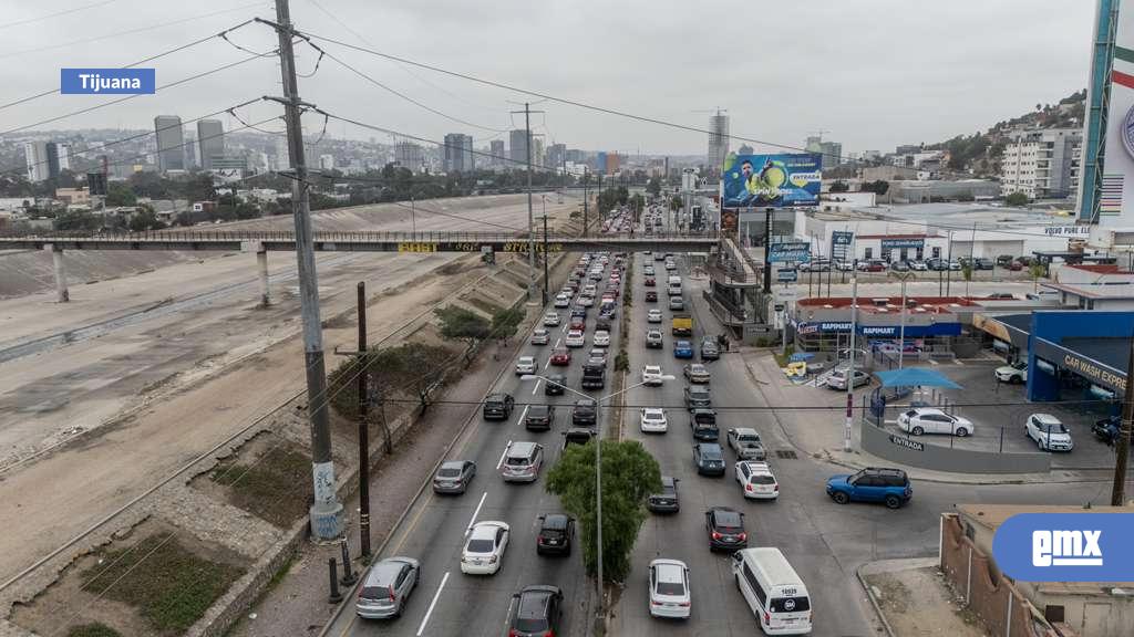 EMX-Cruce-fronterizo-de-San-Ysidro