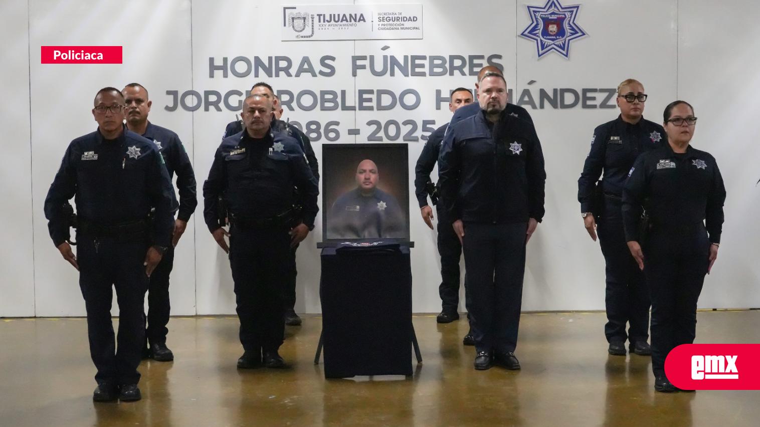 EMX-Rinden-honores-SSPCM-al-oficial-Jorge-Robledo,-caído-en-cumplimiento-de-su-deber