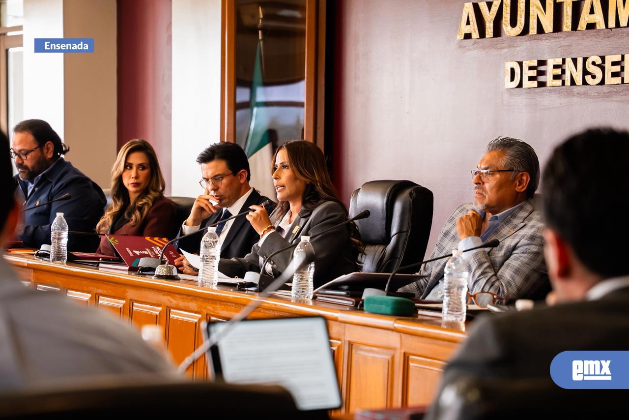 EMX-Aprueba-Cabildo-de-Ensenada-calendario-para-el-desahogo-de-la-glosa-del-Primer-Informe-Anual-de-Gobierno-2025