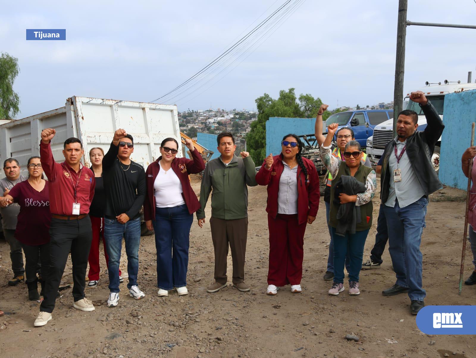 EMX- Retira Gobierno Municipal 27 toneladas de basura pesada de colonias de las delegaciones San Antonio de los Buenos, Playas de Tijuana y Zona Centro