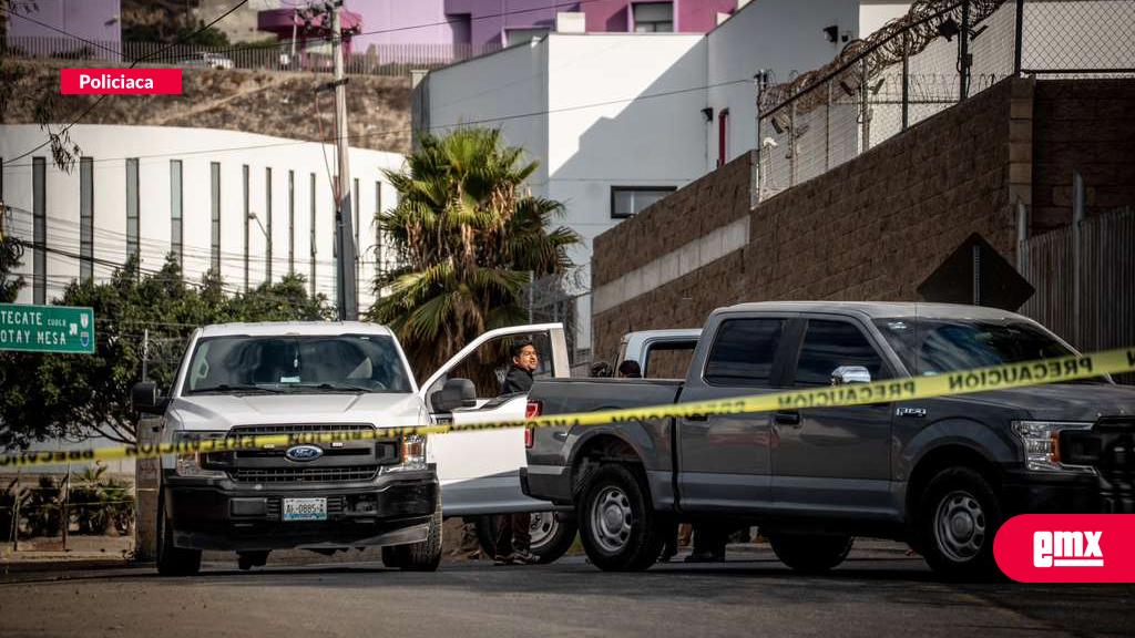 EMX-Hallan-restos-humanos--y-mensaje-de-amenazas-cerca-de-las-instalaciones-de-la-FGE