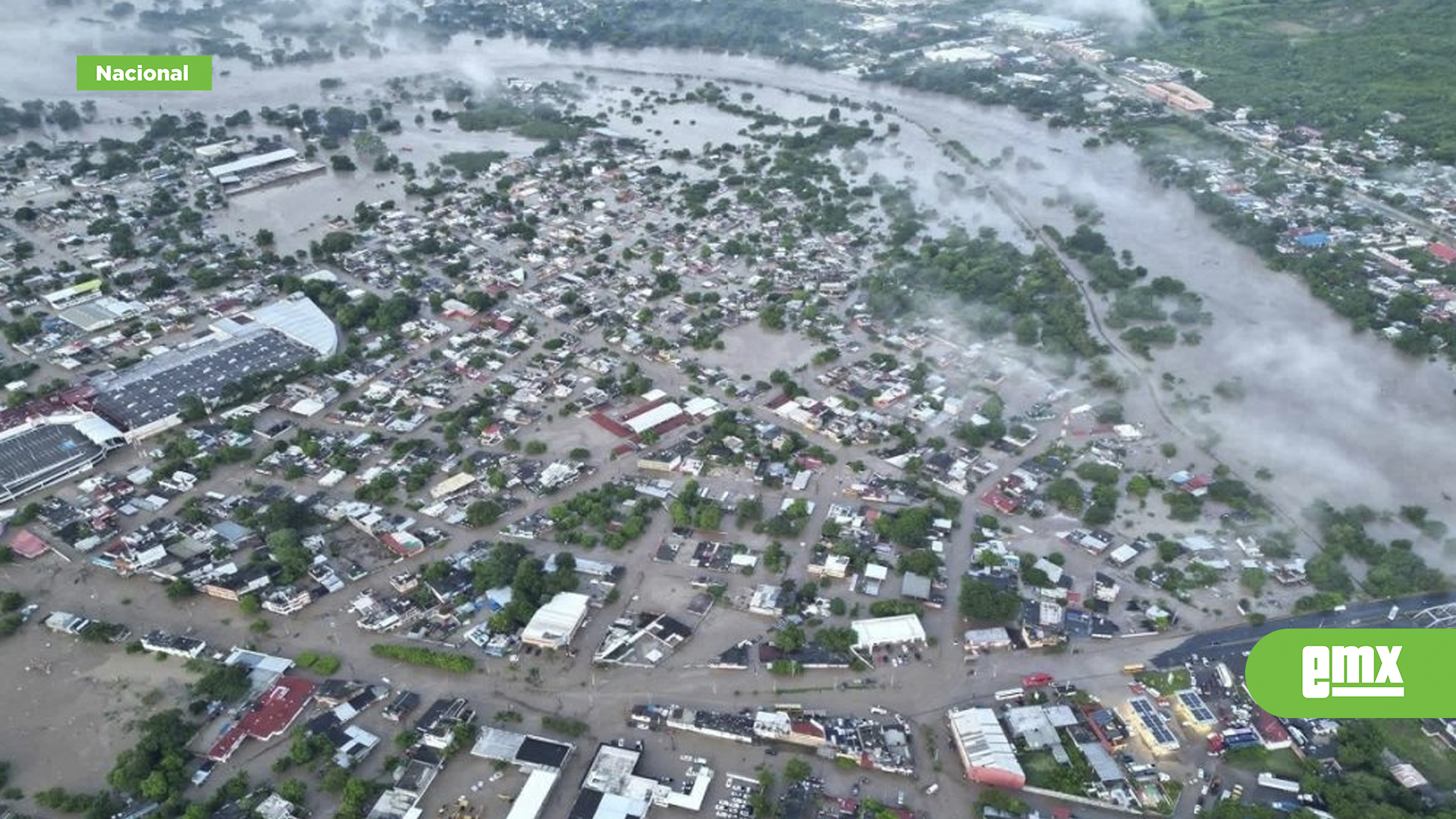 EMX-Poza-Rica-amanece-bajo-el-agua-tras-desbordamiento-de-río-Cazones