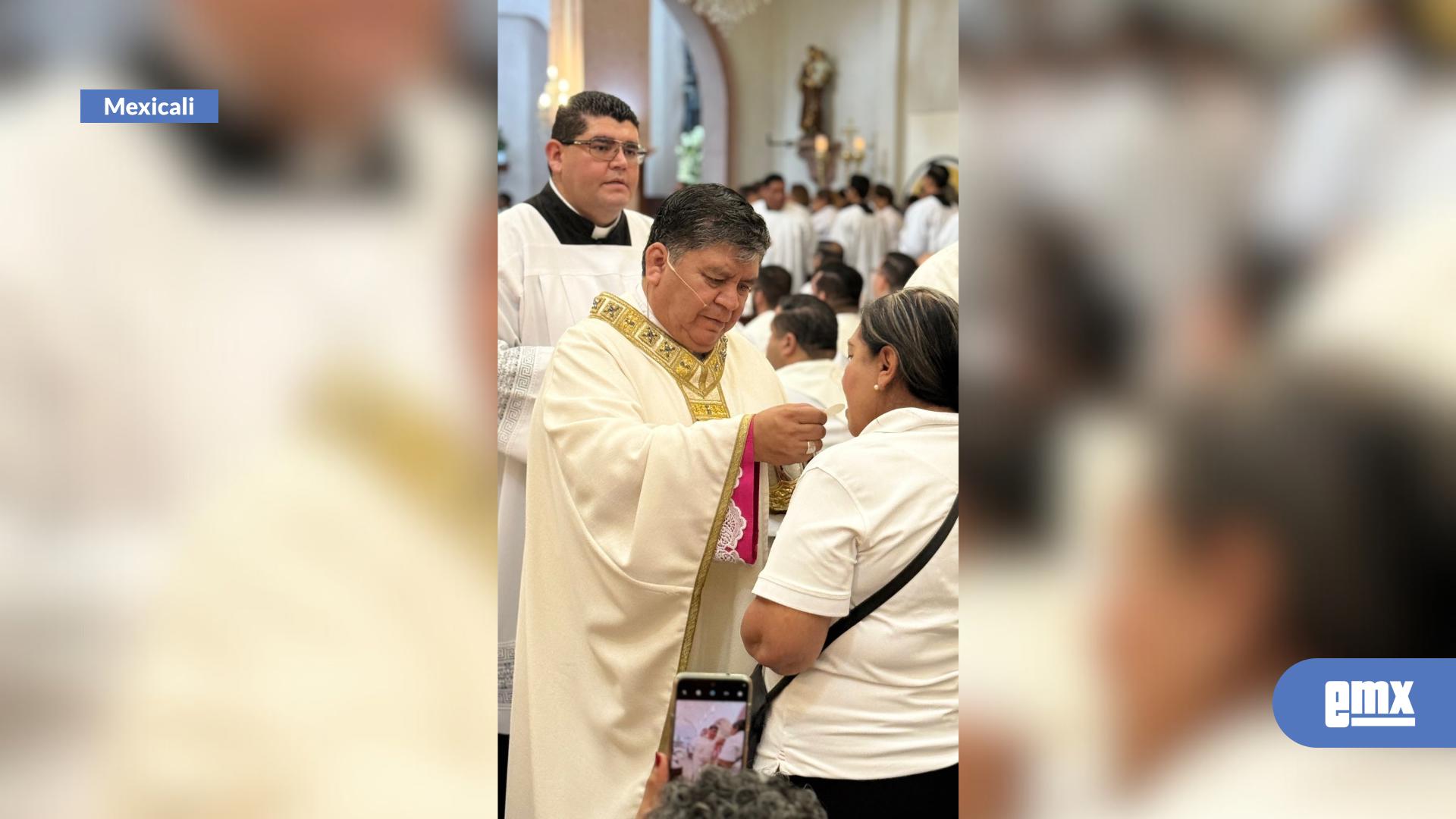 EMX-Hay-que-recuperar-confianza-de-los-felifreses-hacia-la-religión:-Enrique-Martínez