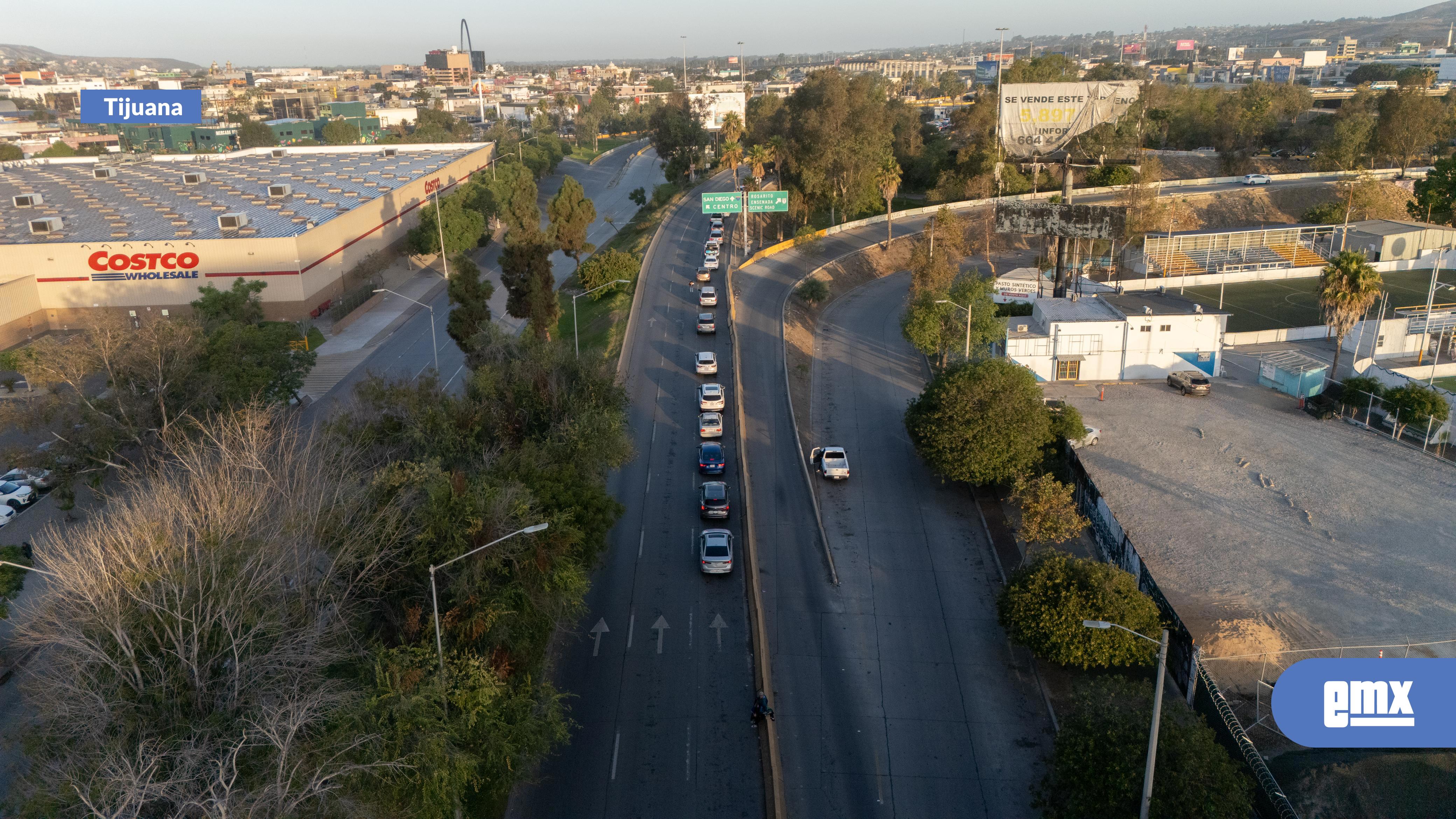 EMX-Cruce-fronterizo-en-San-Ysidro