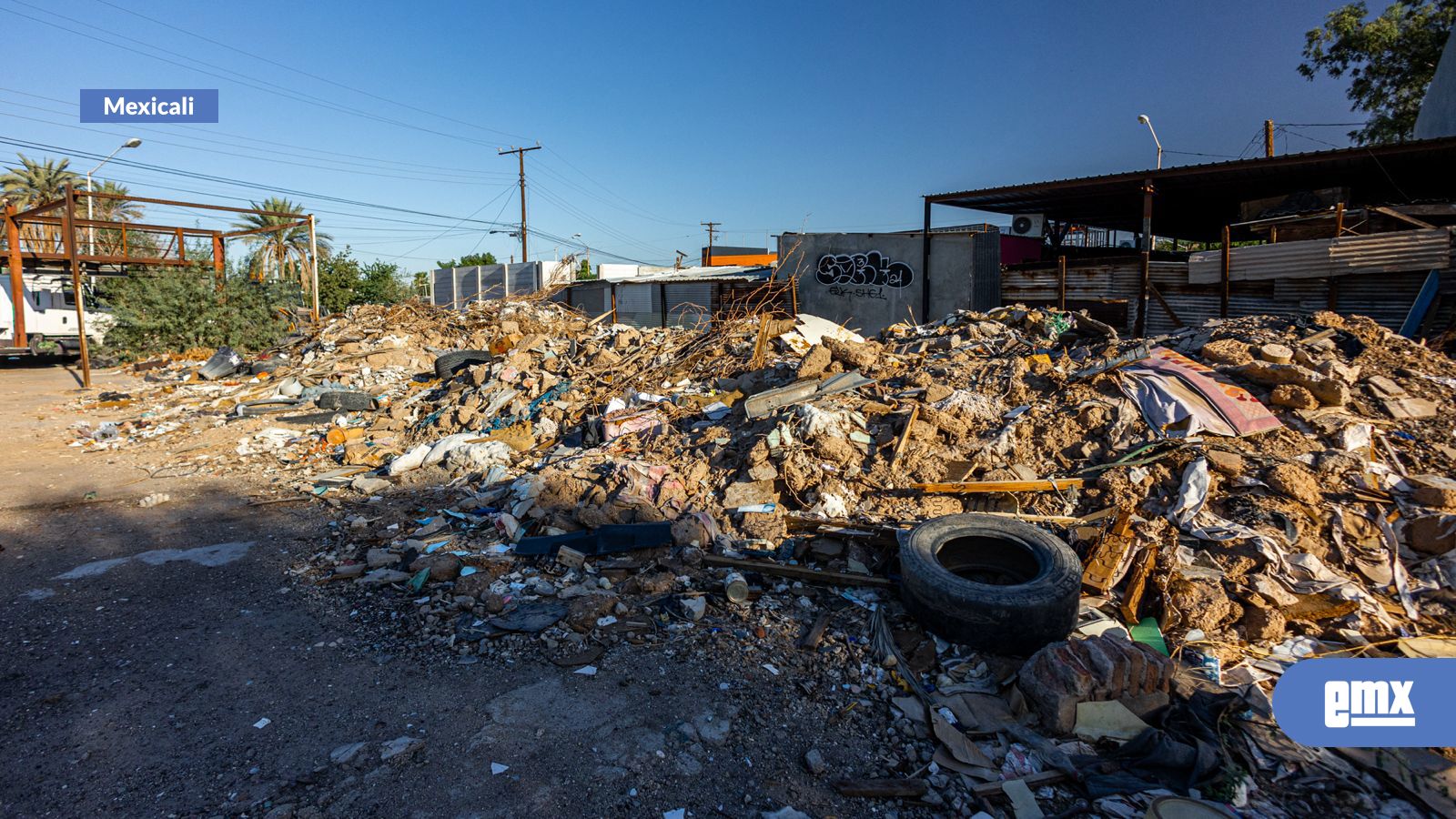 EMX-Gobierno-de-Mexicali-limpia-896-predios