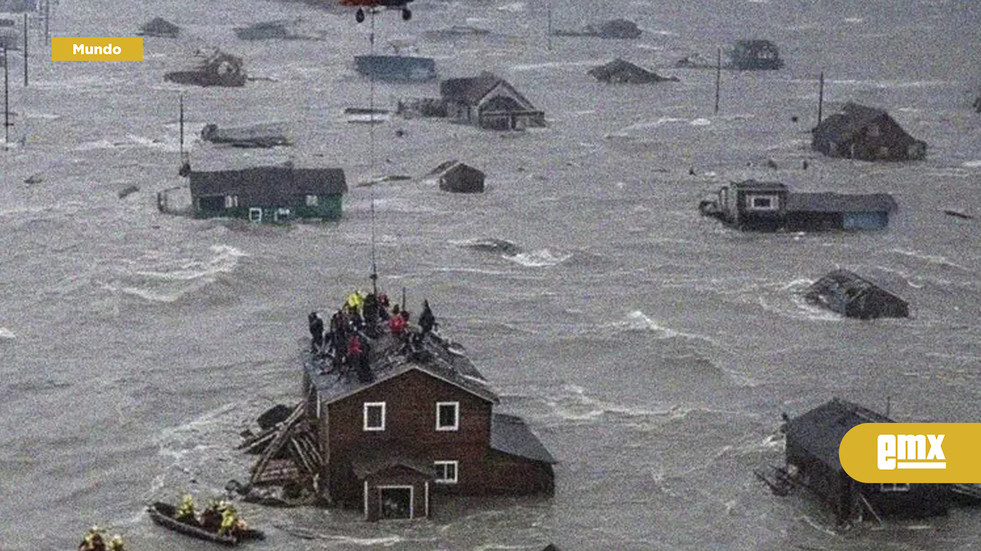 EMX-Alaska-evacúa-a-cientos-tras-marejada-récord-por-el-paso-del-tifón-'Halong';-hay-un-muerto