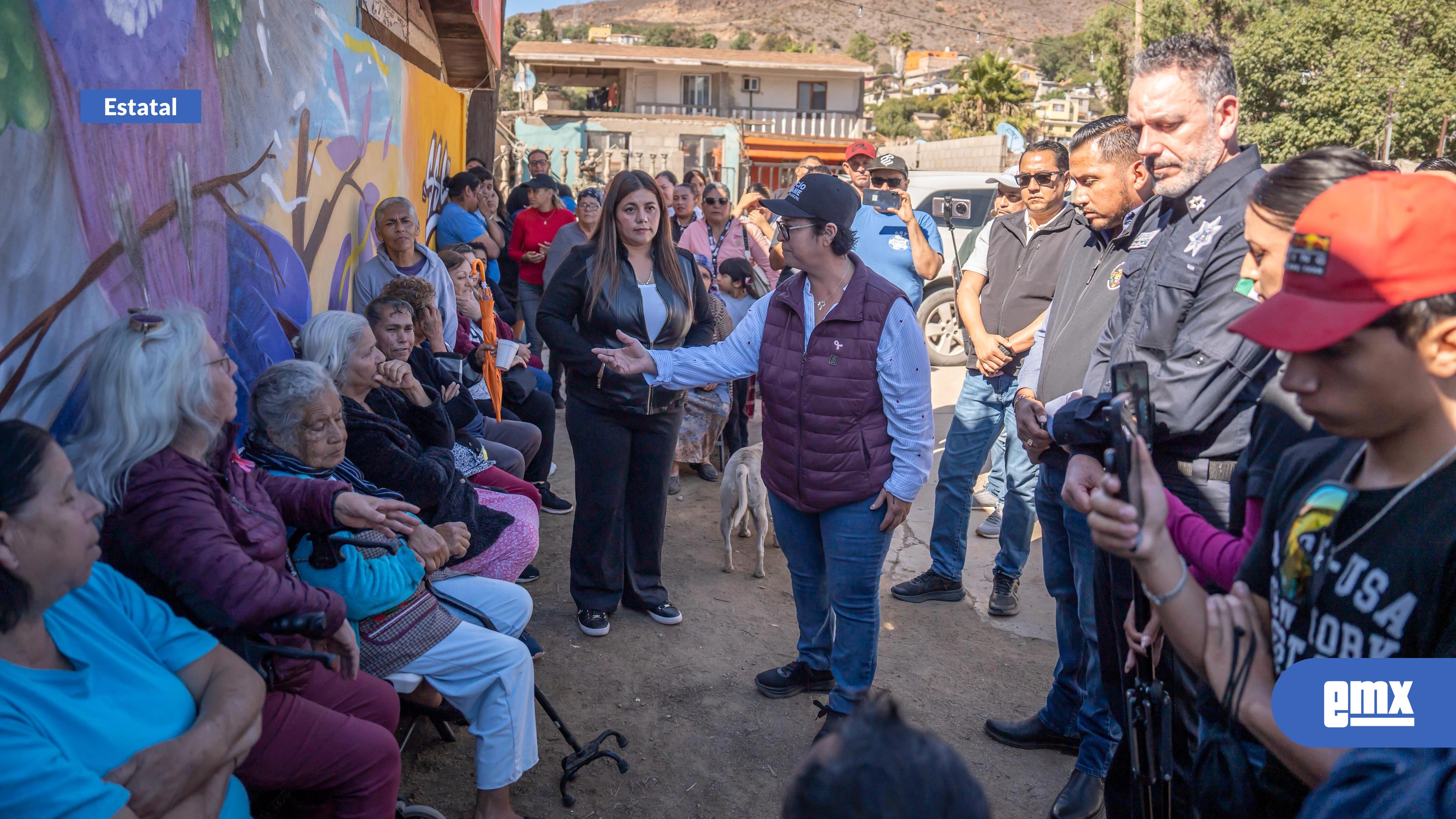 EMX-Realizan-primera-Jornada-de-Seguridad-en-Santa-Anita,-Playas-de-Rosarito