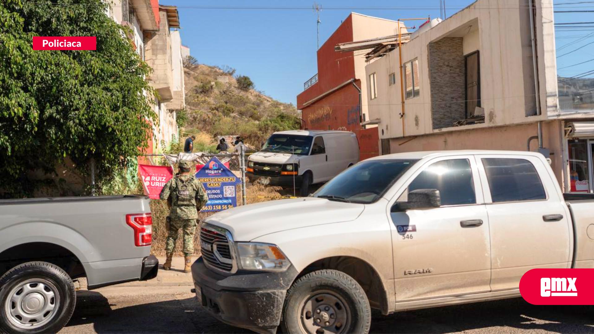 EMX-Hallazgo-de-cuerpo-envuelto-en-un-colchón-en-la-colonia-Residencial-Santa-Fe-III
