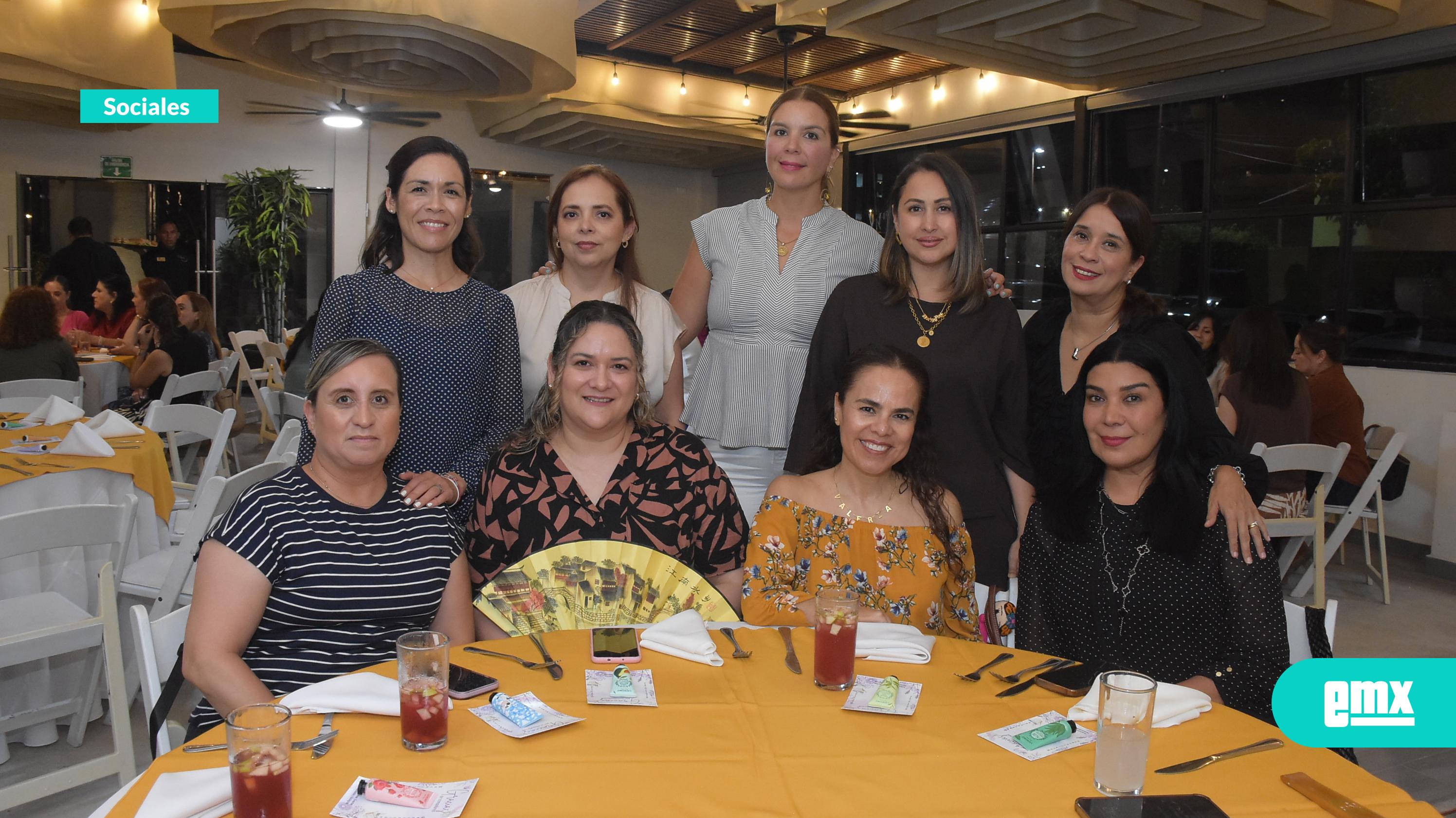 EMX-Académicos-del-Instituto-México-celebran-desayuno-de-inicio-escolar-2025-2026