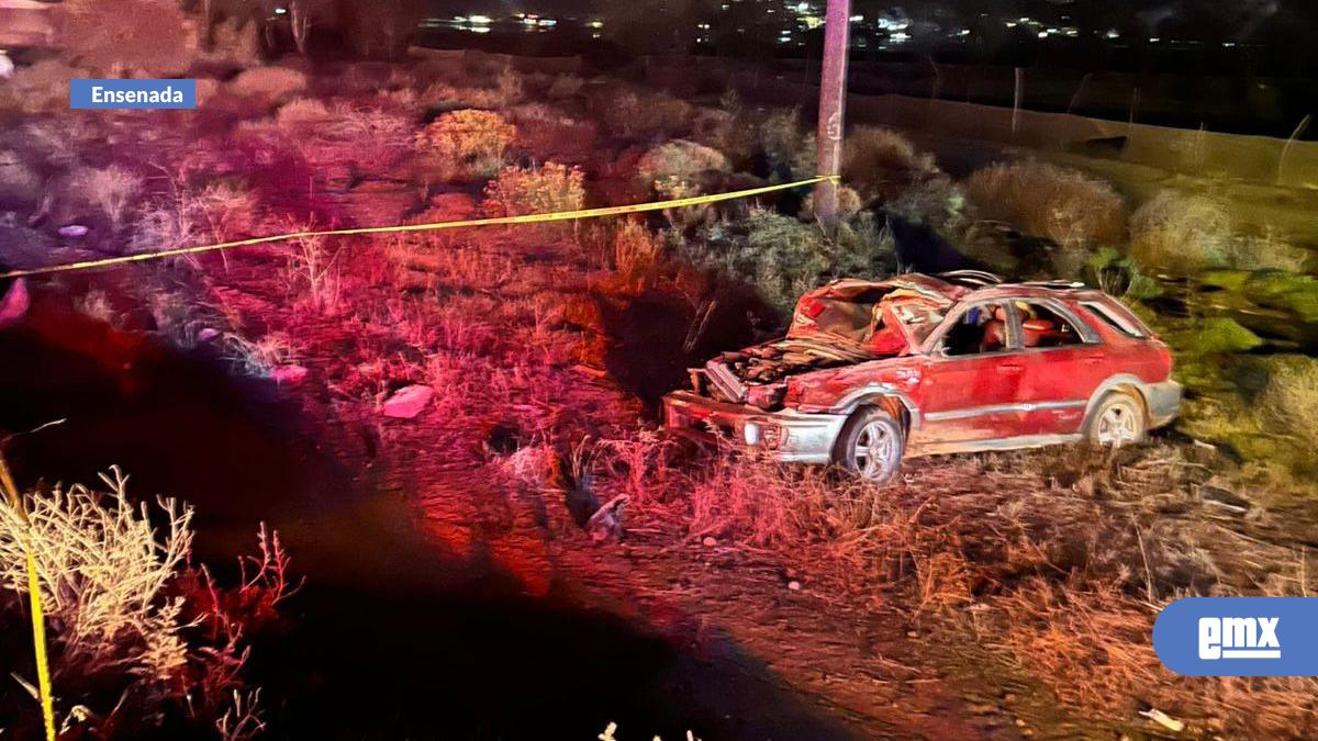 EMX-Muere-mujer-en-accidente-carretero-Rumbo-a-la-Bufadora