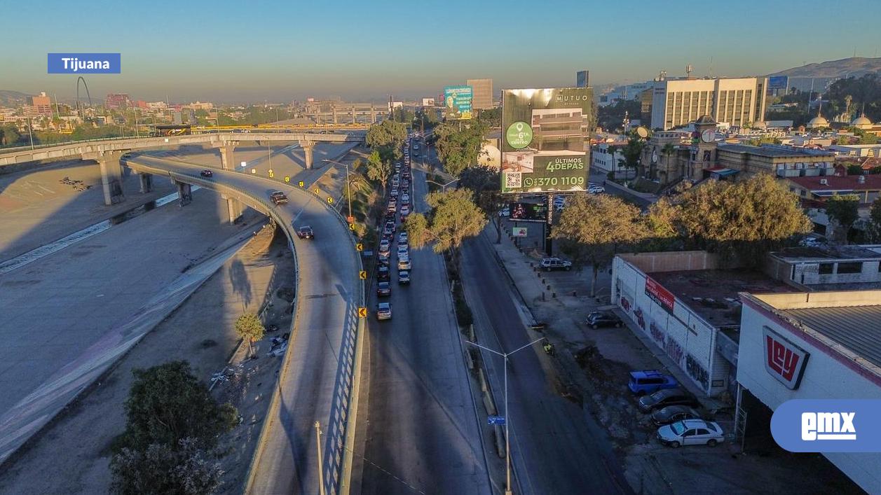 EMX-Panorama vehicular en San Ysidro esta mañana