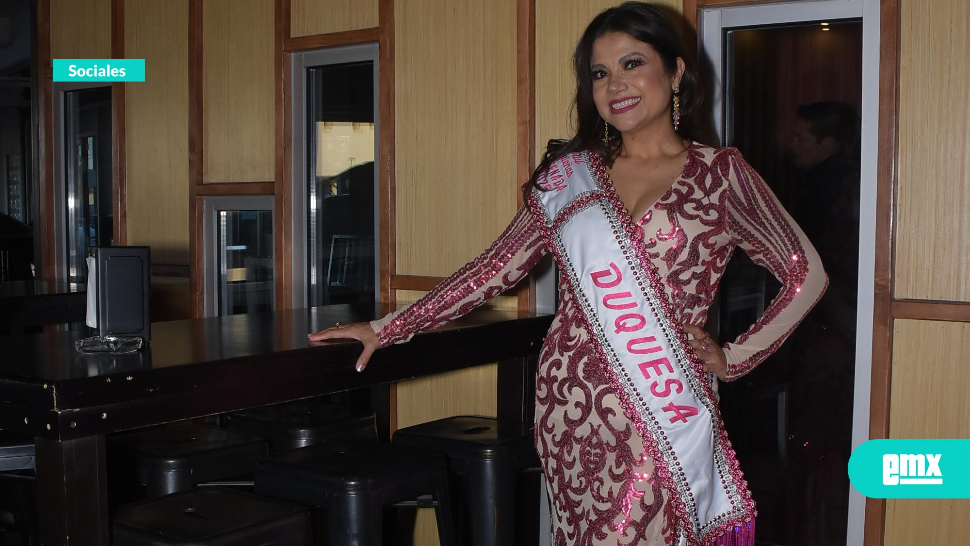 EMX-Brillan-con-alegría-en-fiesta-temática-Retro-Love-Reverie-by-Rita