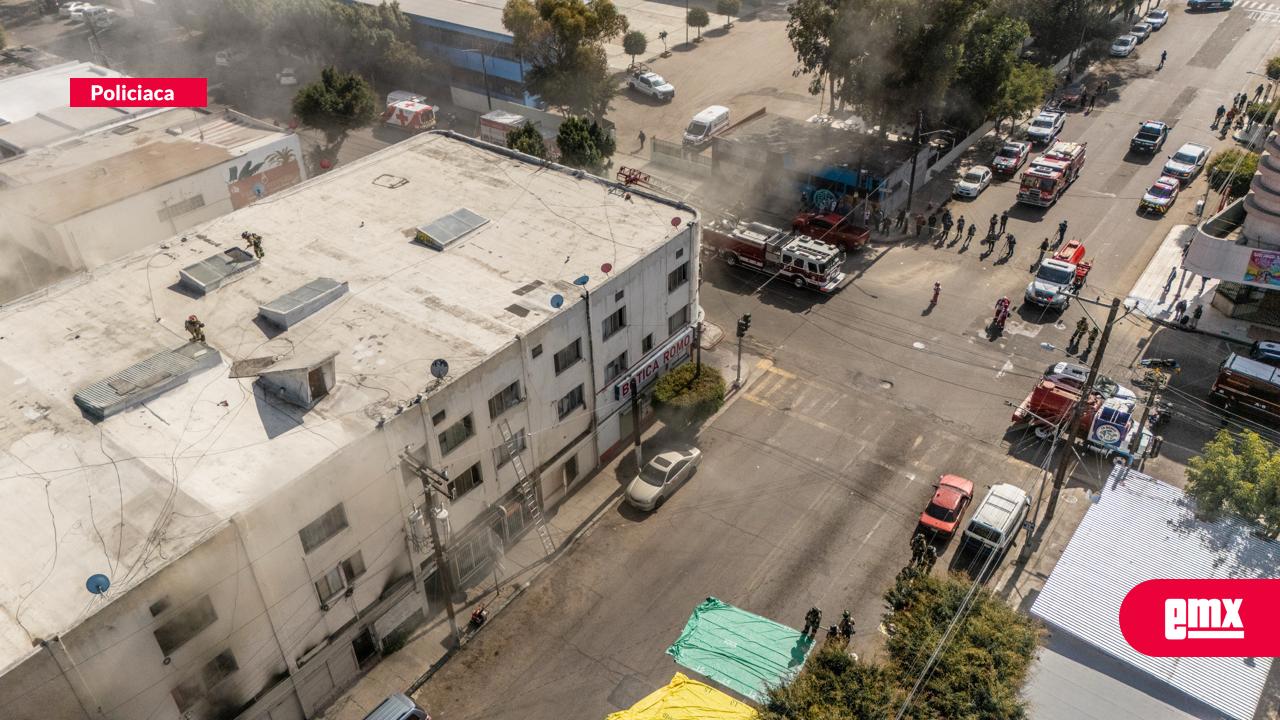 EMX-Incendio-en-Edificio-de-la-Zona-Centro-deja-nueve-rescatados-y-varias-mascotas-afectadas
