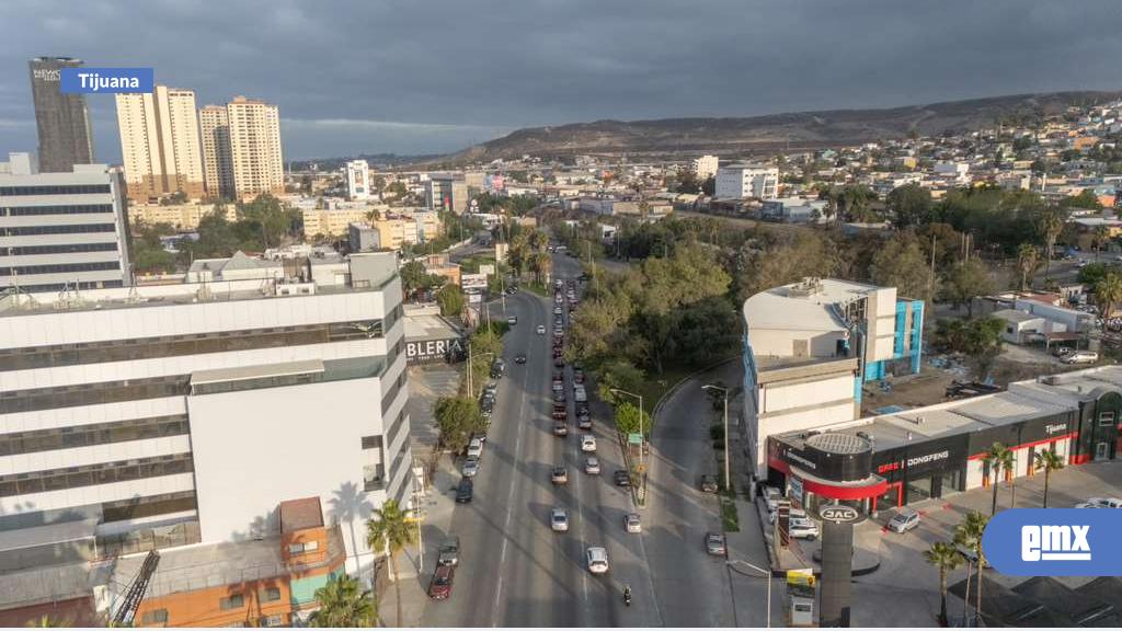 EMX-Panorama-vehicular-en-San-Ysidro-esta-mañana