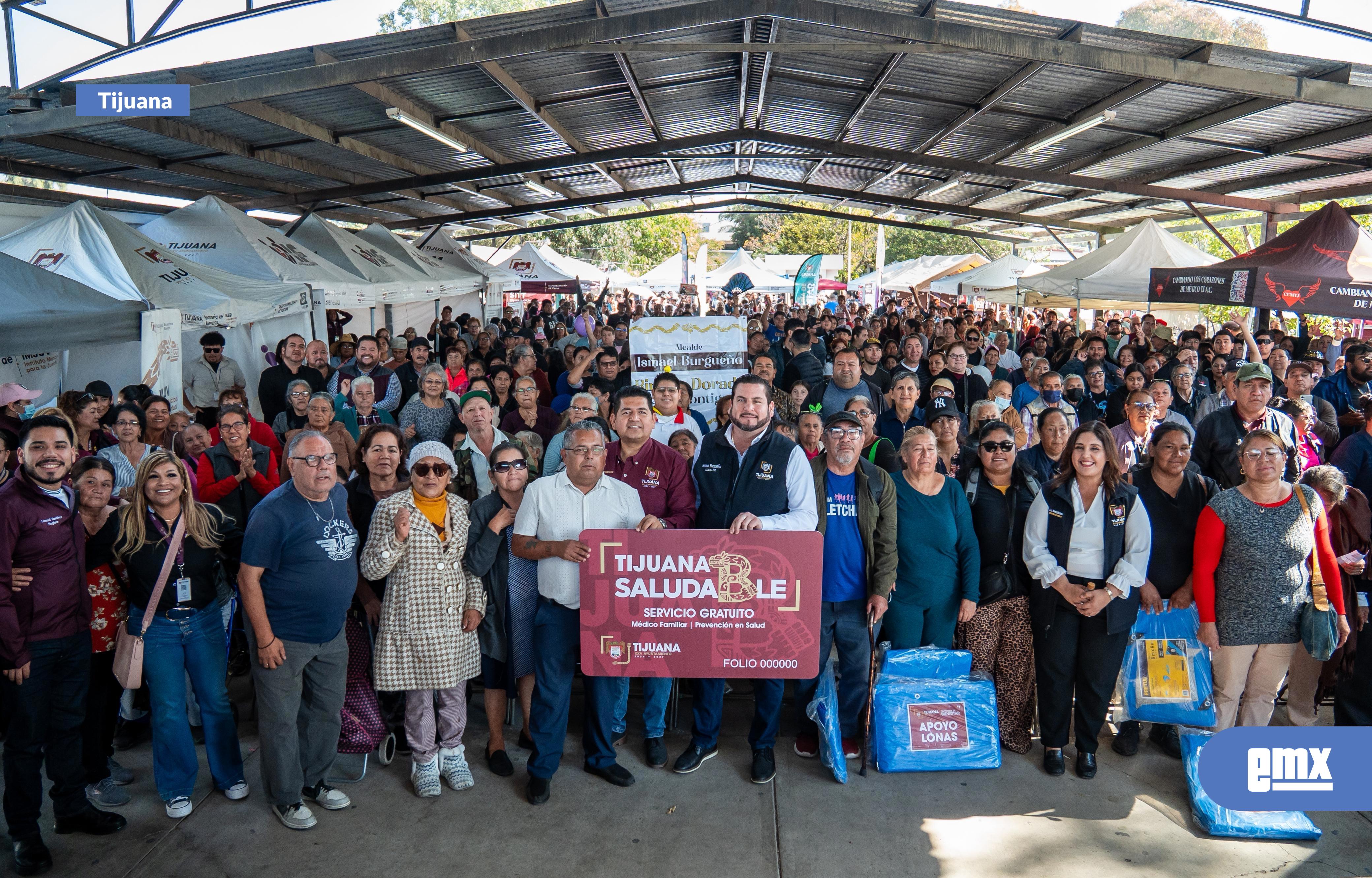 EMX-Lleva-Gobierno-de-Ismael-Burgueño-servicios-municipales-a-la-colonia-Rincón-Dorado