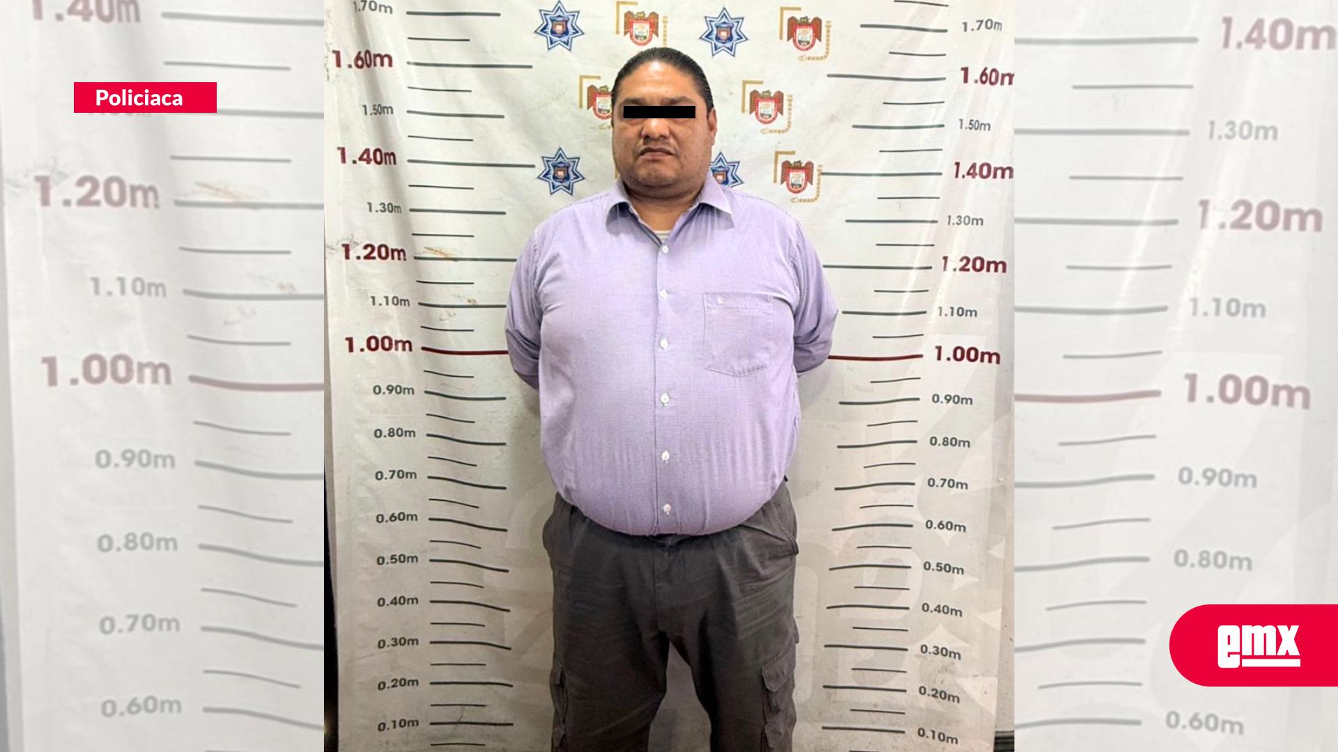 EMX-Detienen-a-hombre-armado-tras-ser-sorprendido-sin-cinturón-de-seguridad-en-Rosarito