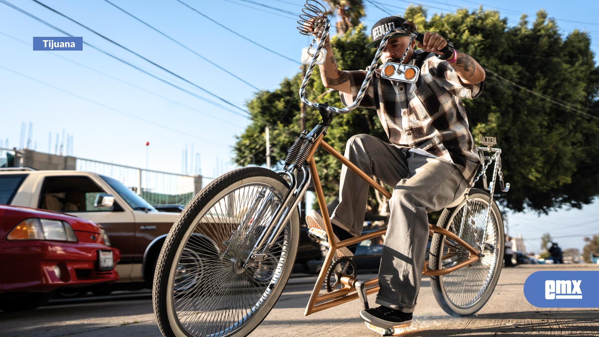 EMX-Realizan-car-show-al-estilo-“cholo-chicano”-en-la-colonia-Lázaro-Cárdenas