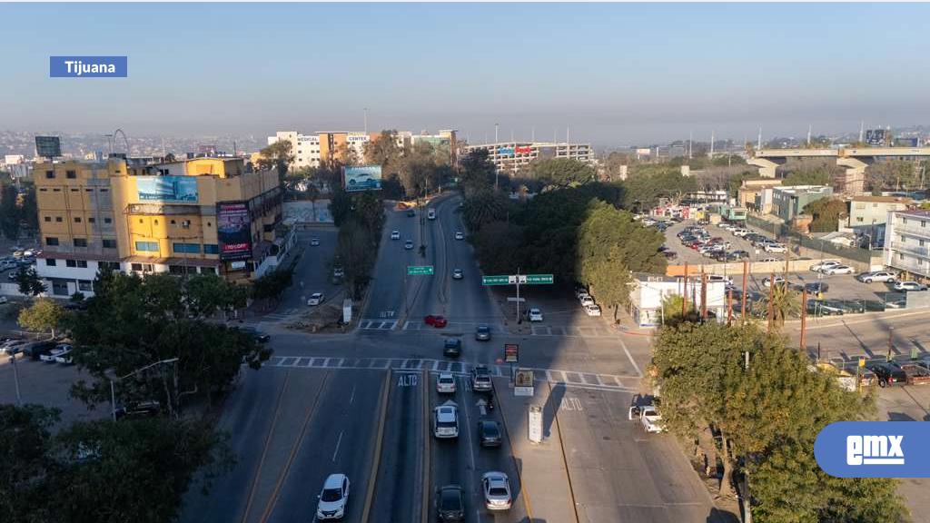 EMX-Flujo-vehicular-para-el-cruce-fronterizo-en-San-Ysidro