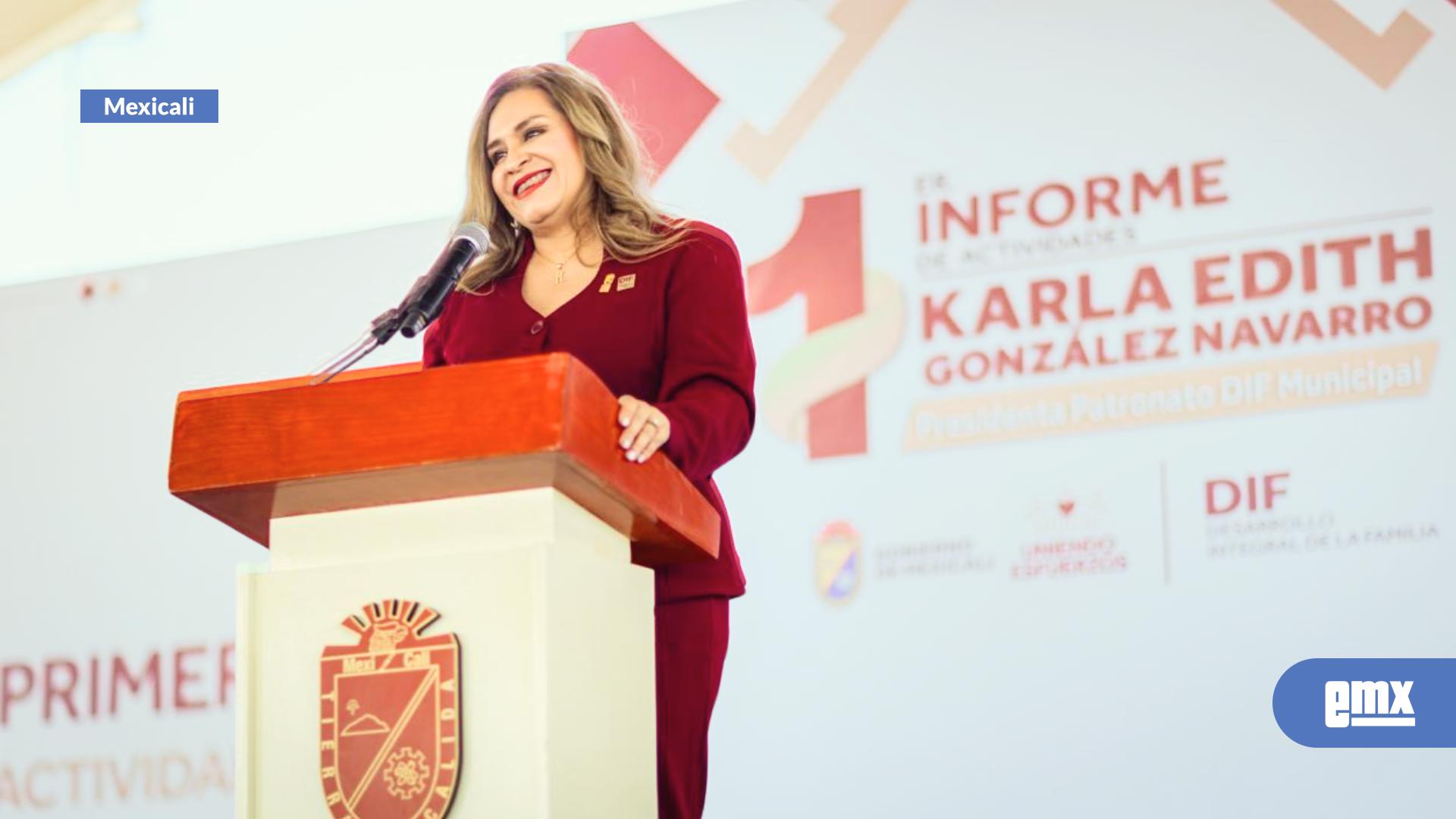 EMX-Rinde-informes-de-actividades-presidenta-del-dif