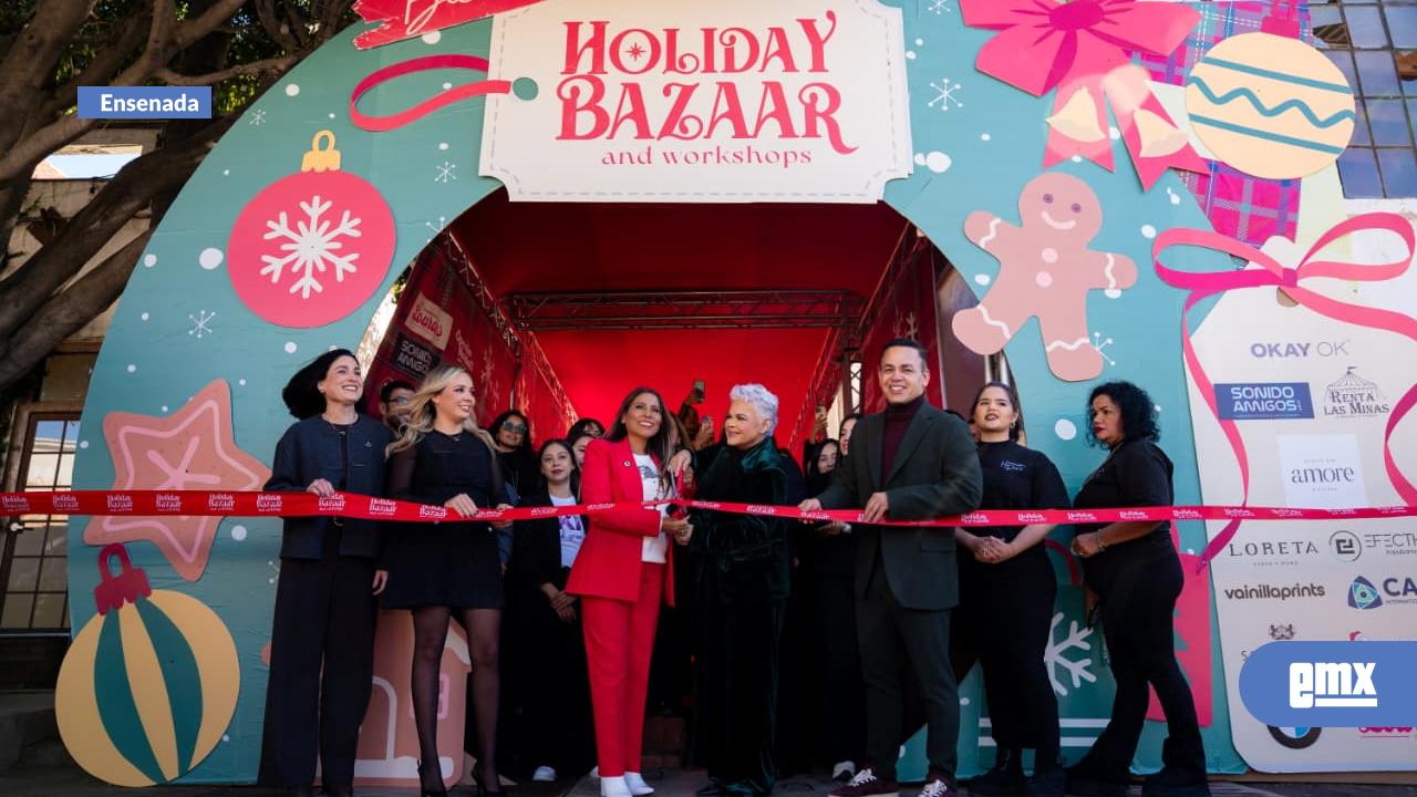 EMX-Brinda-Claudia-Agatón-respaldo-a-comerciantes-ensenadenses-en-vísperas-de-navidad