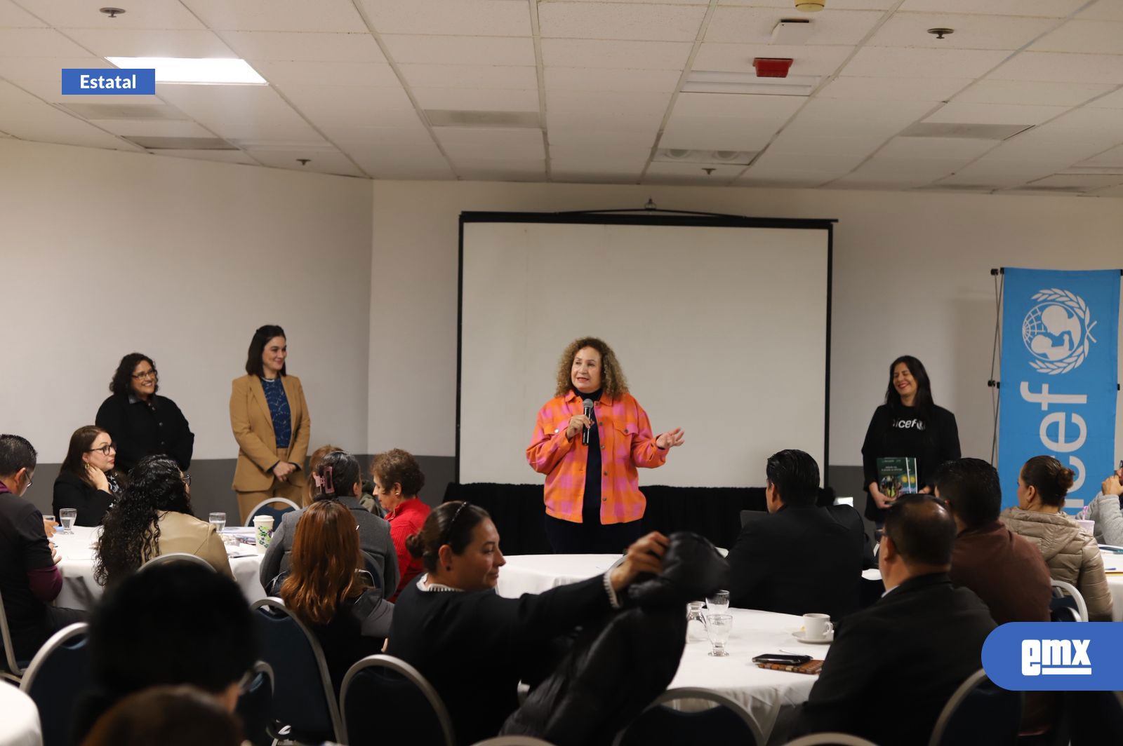 EMX-Escuelas están obligadas a inscribir a alumnos sin documentos de identidad