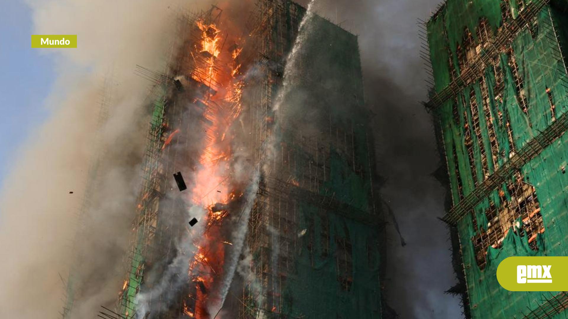 EMX-Incendio-en-Hong-Kong-deja-44-muertos,-cientos-de-desaparecidos-y-tres-detenidos-por-homicidio