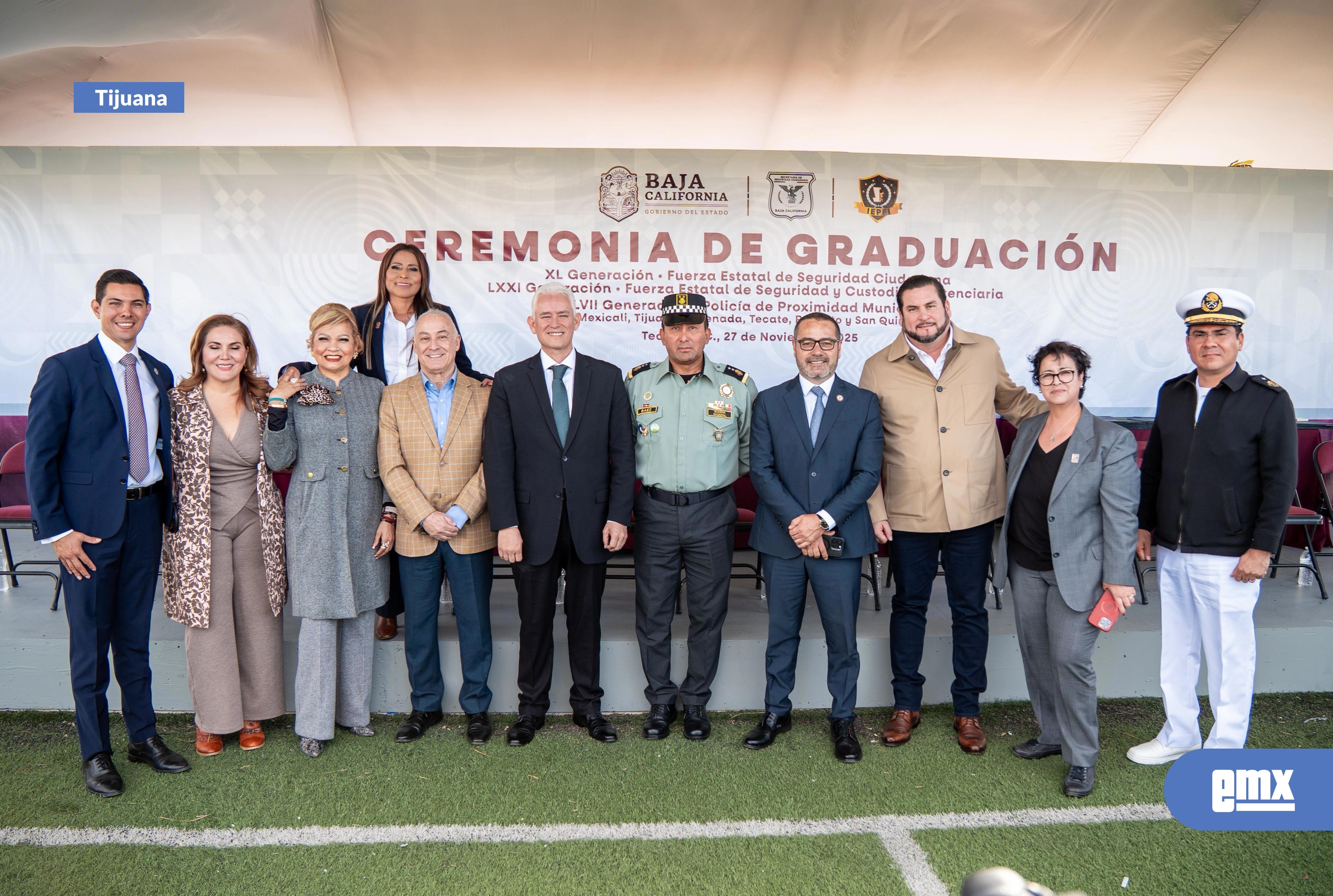 EMX-Asiste-Ismael-Burgueño-a-la-Ceremonia-de-Graduación-de-nuevos-elementos-policiacos