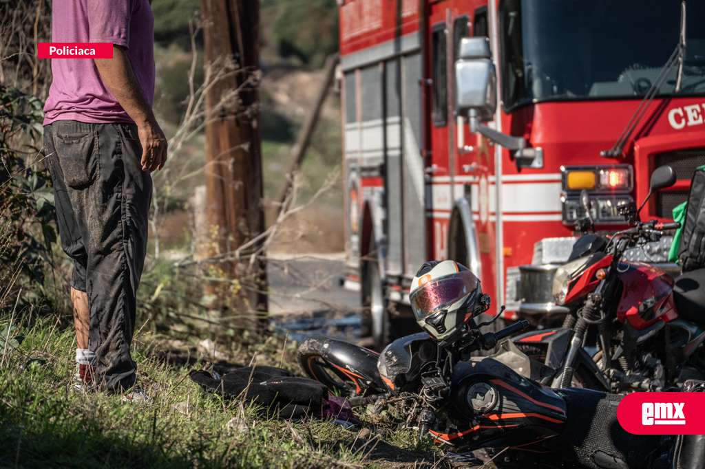 EMX-Repartidor-de-comida-es-impactado-por-conductor-de-plataforma-en-el-bulevar-Fundadores