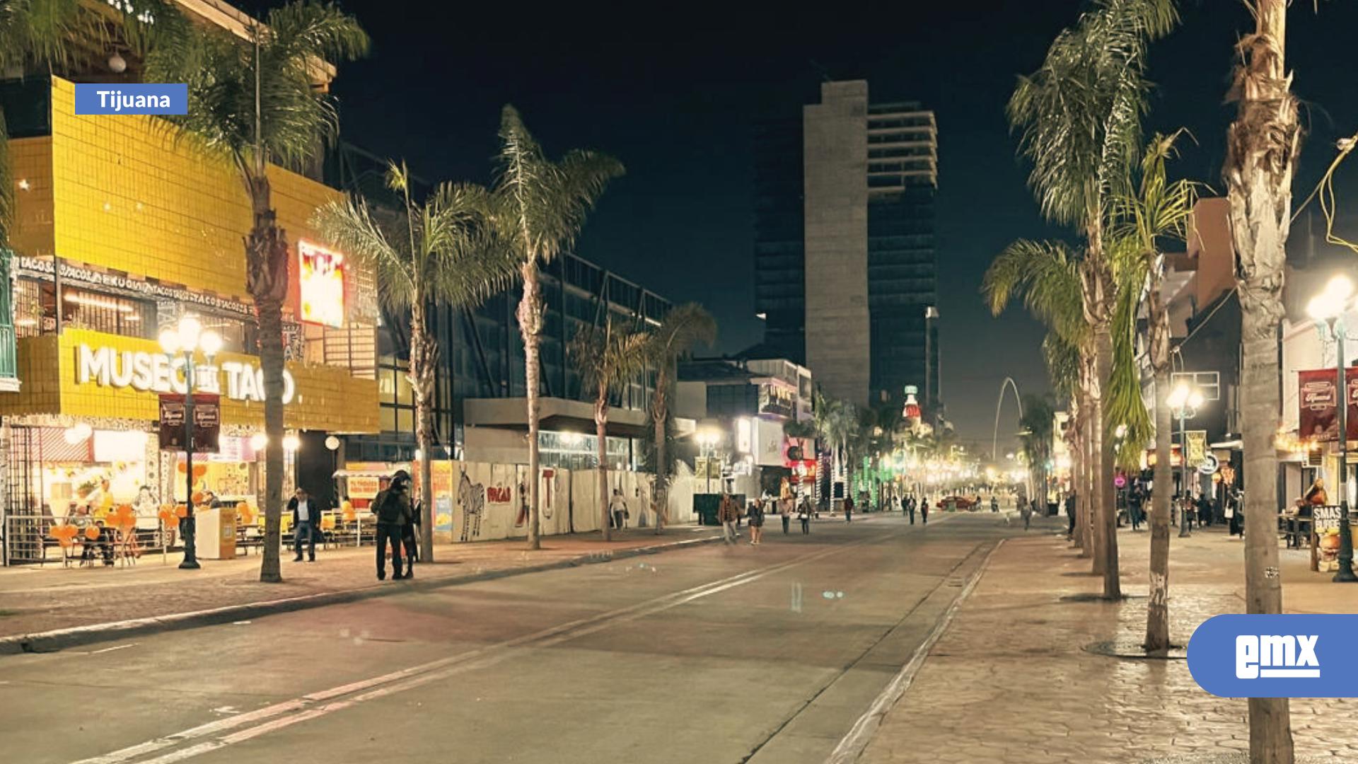 EMX-Advierten-por-temporada-baja-para-comerciantes-de-la-Zona-Centro