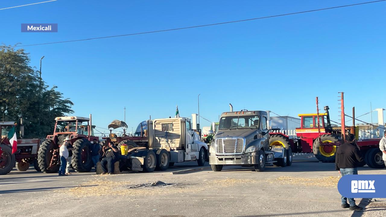 EMX-Cierre-de-garita-en-Mexicali-altera-la-logística-en-transporte