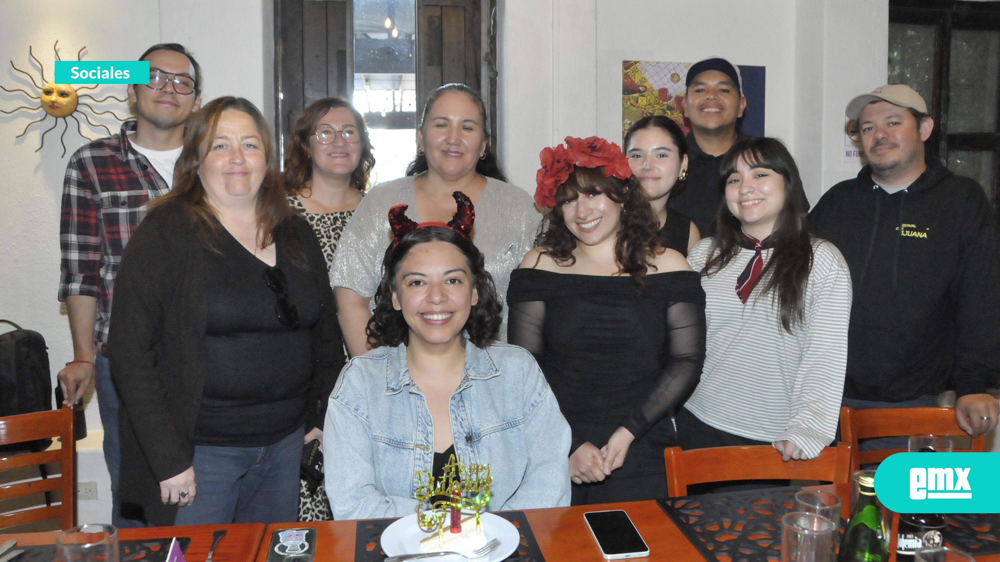 EMX-Celebración-juvenil-para-el-aniversario-de-vida-de-Lesly-Marí