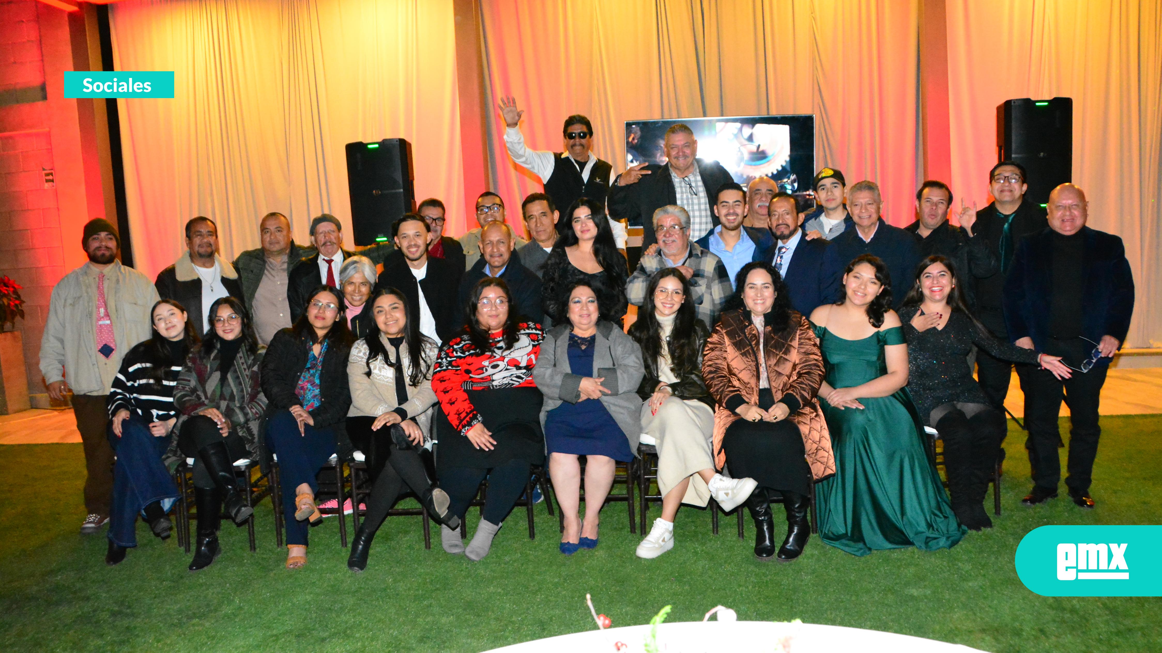 EMX-Trabajadores-de-EL-MEXICANO-disfrutan-emotiva-fiesta-navideña