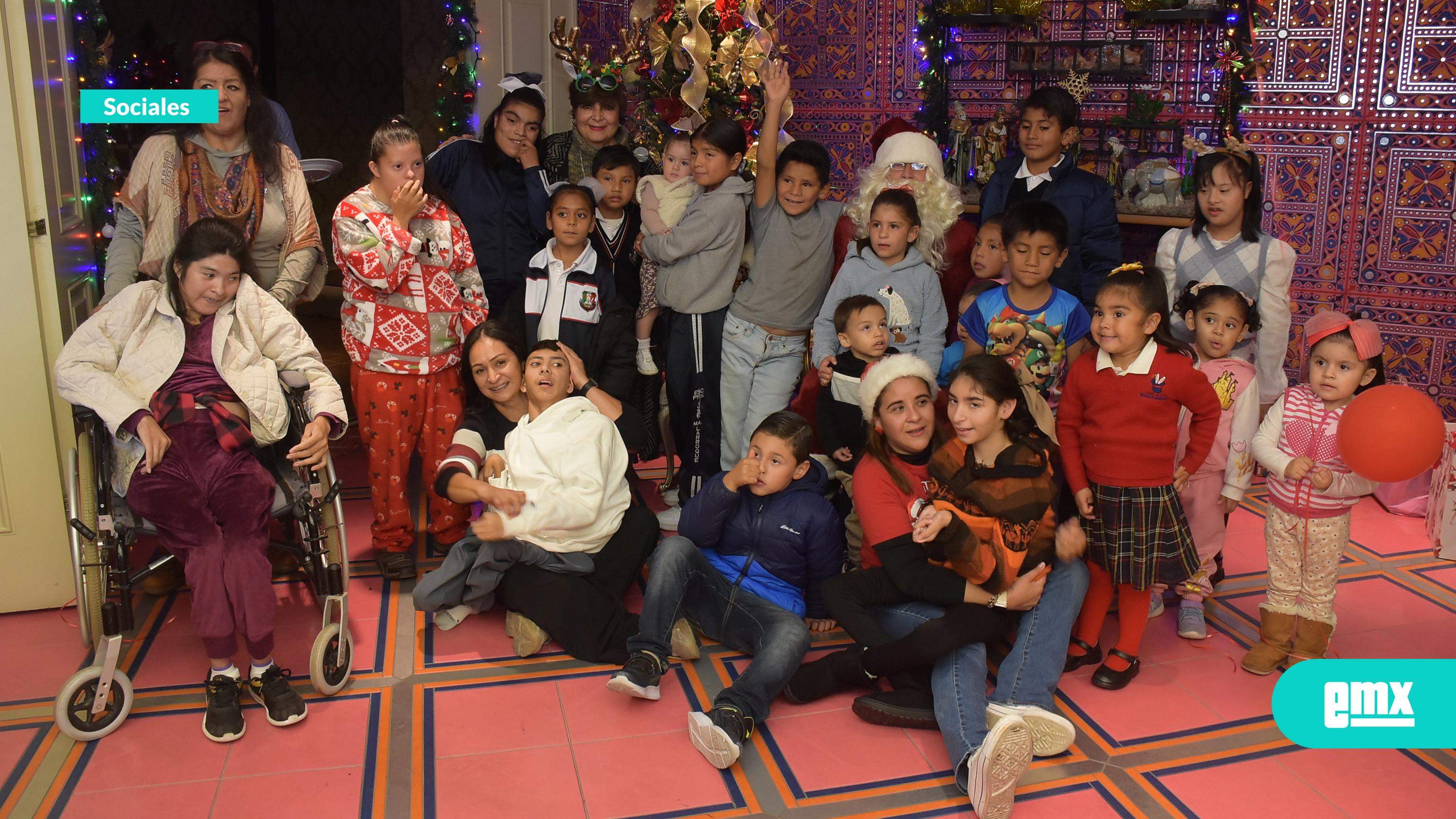 EMX-Felices gozaron de su posada navideña niños de varias casas hogar