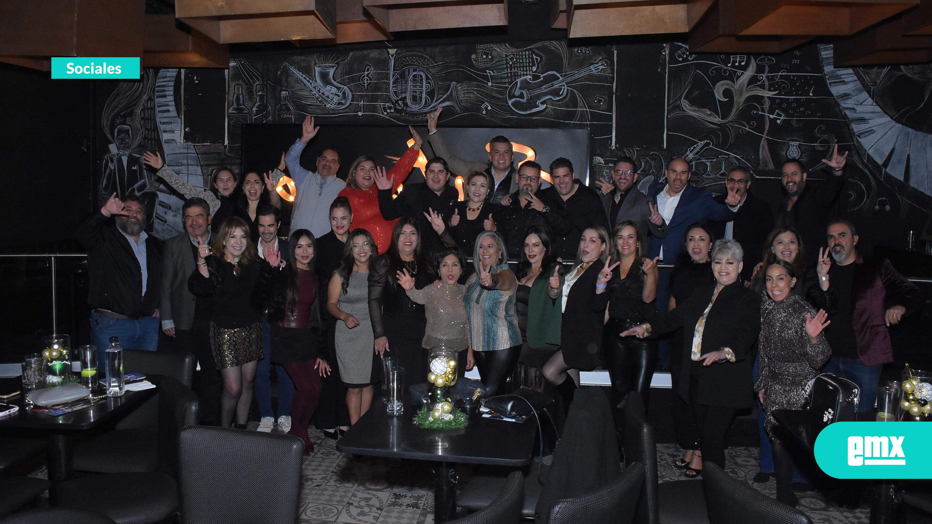 EMX-Brindan-posada-decembrina-entre-taquiza,-anécdotas-y-gran-ambiente