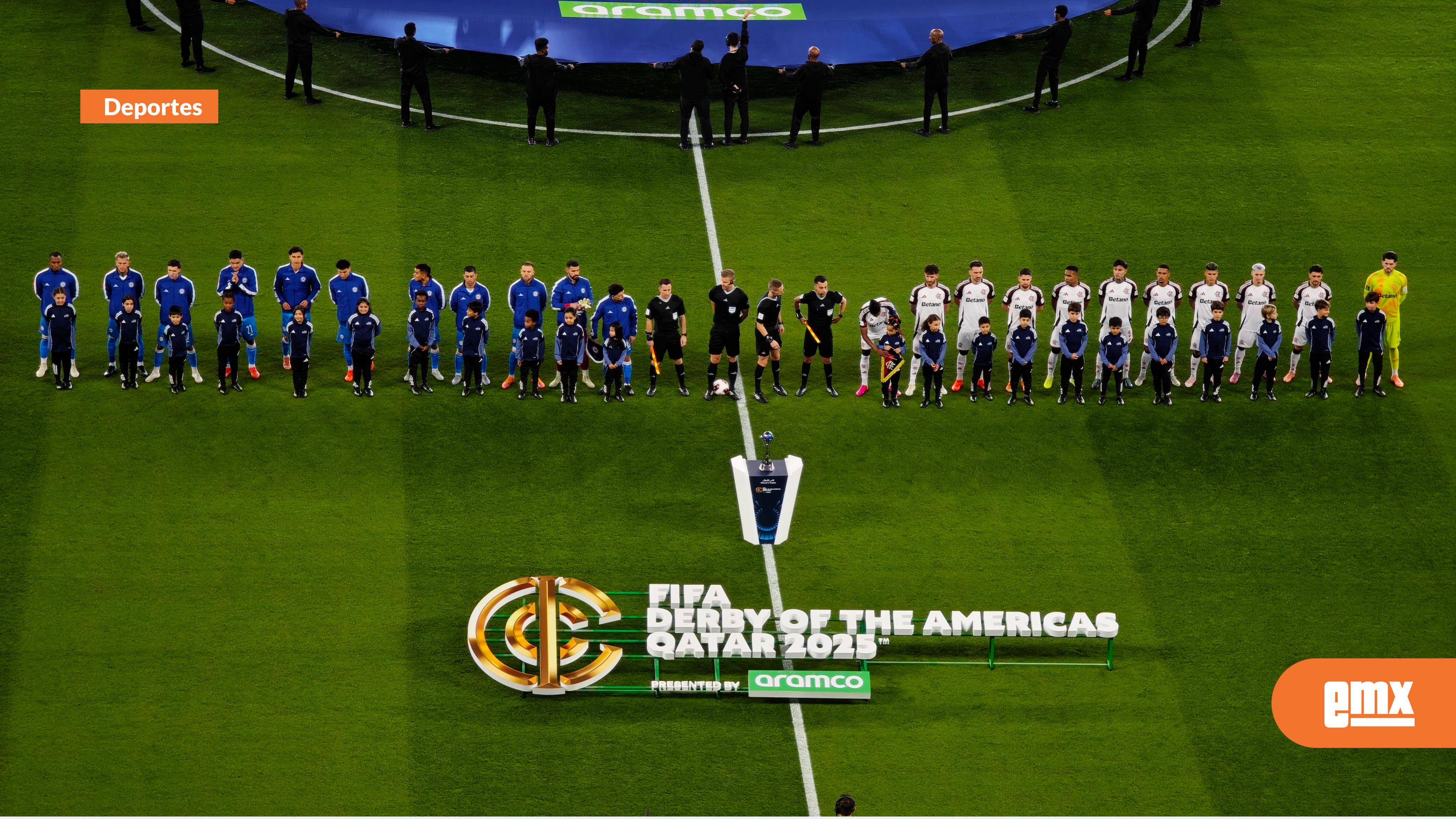 EMX-Cruz-Azul-le-regala-un-trofeo-al-Flamengo